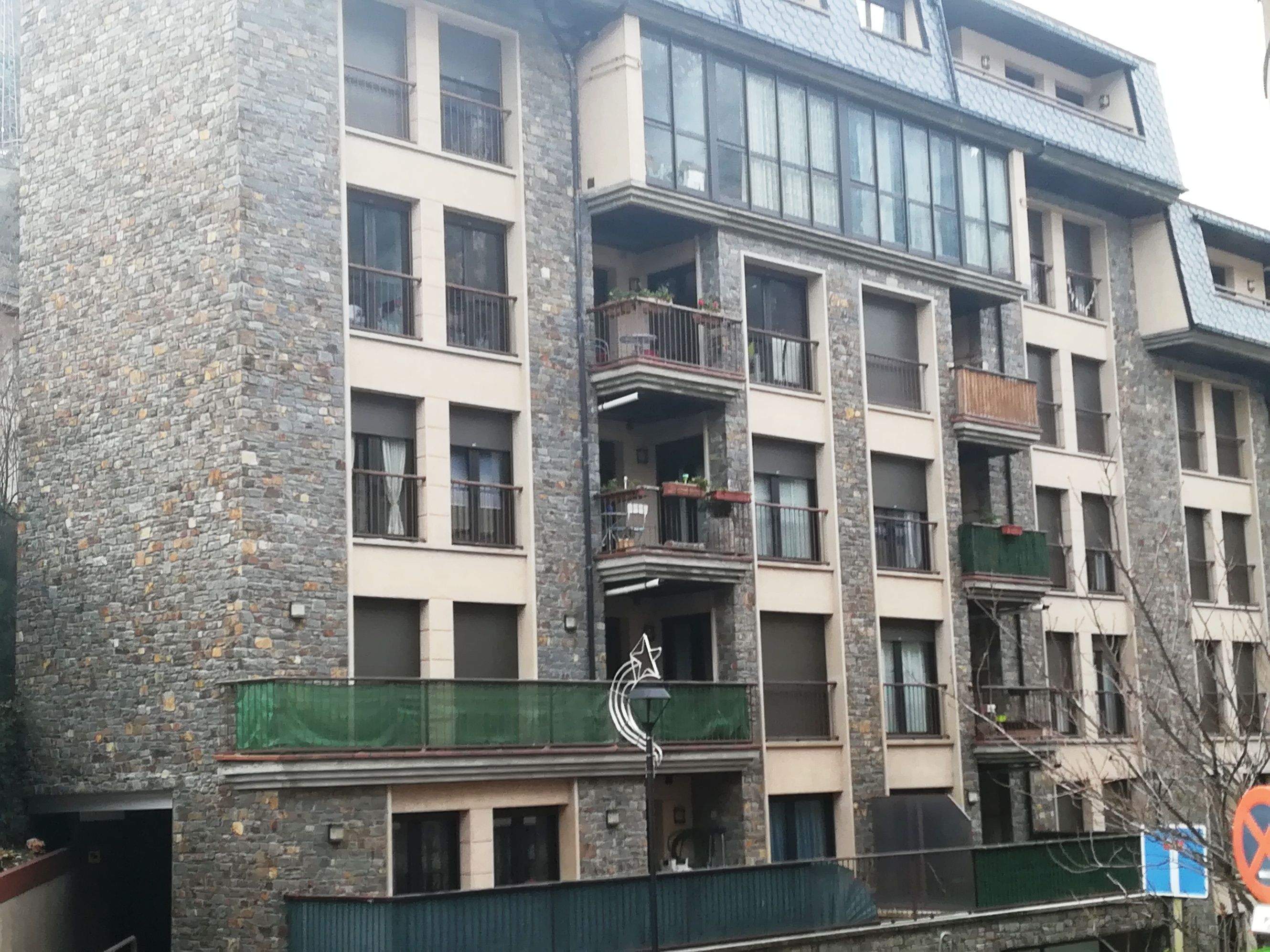 Un dels blocs del Camp de Perot. Un dels blocs del Camp de Perot.