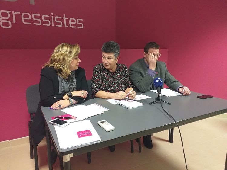 Zopetti, Montoliu i Donsión, abans de la roda de premsa.