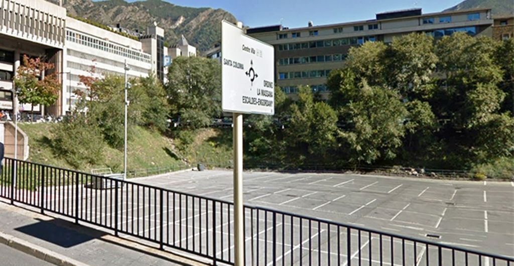 Vista del terreny on es vol ubicar el Cirque du Soleil aquest any.