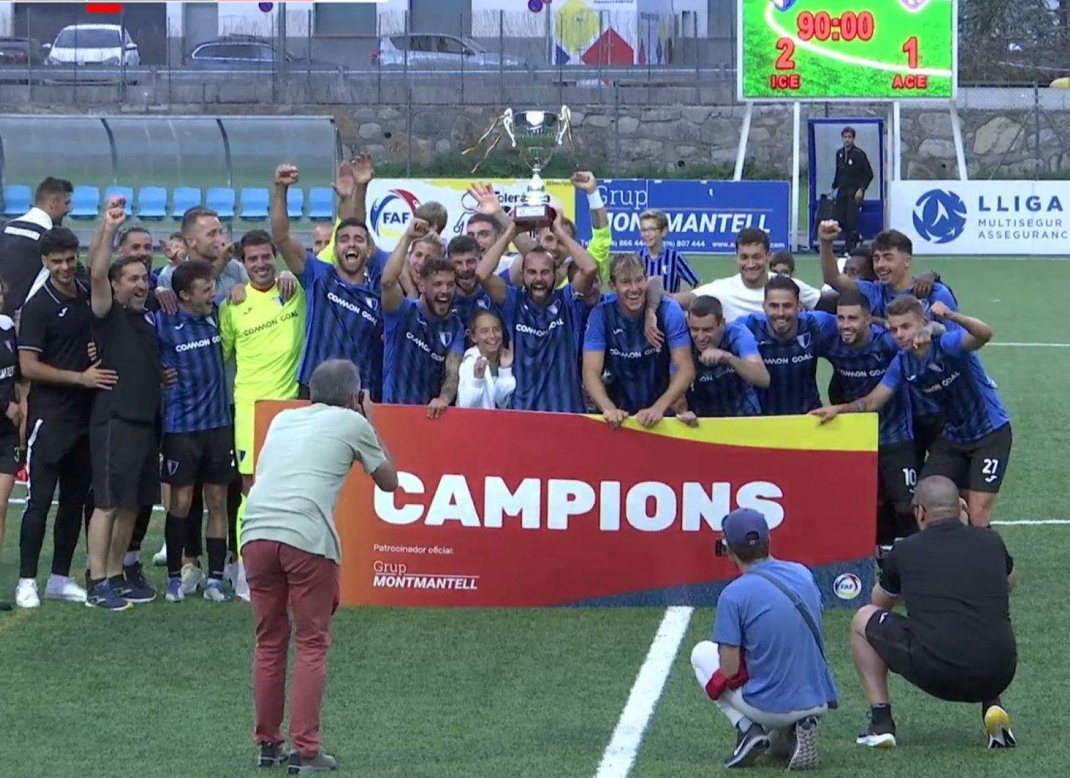 La celebració de l'Inter com a Supercampió.