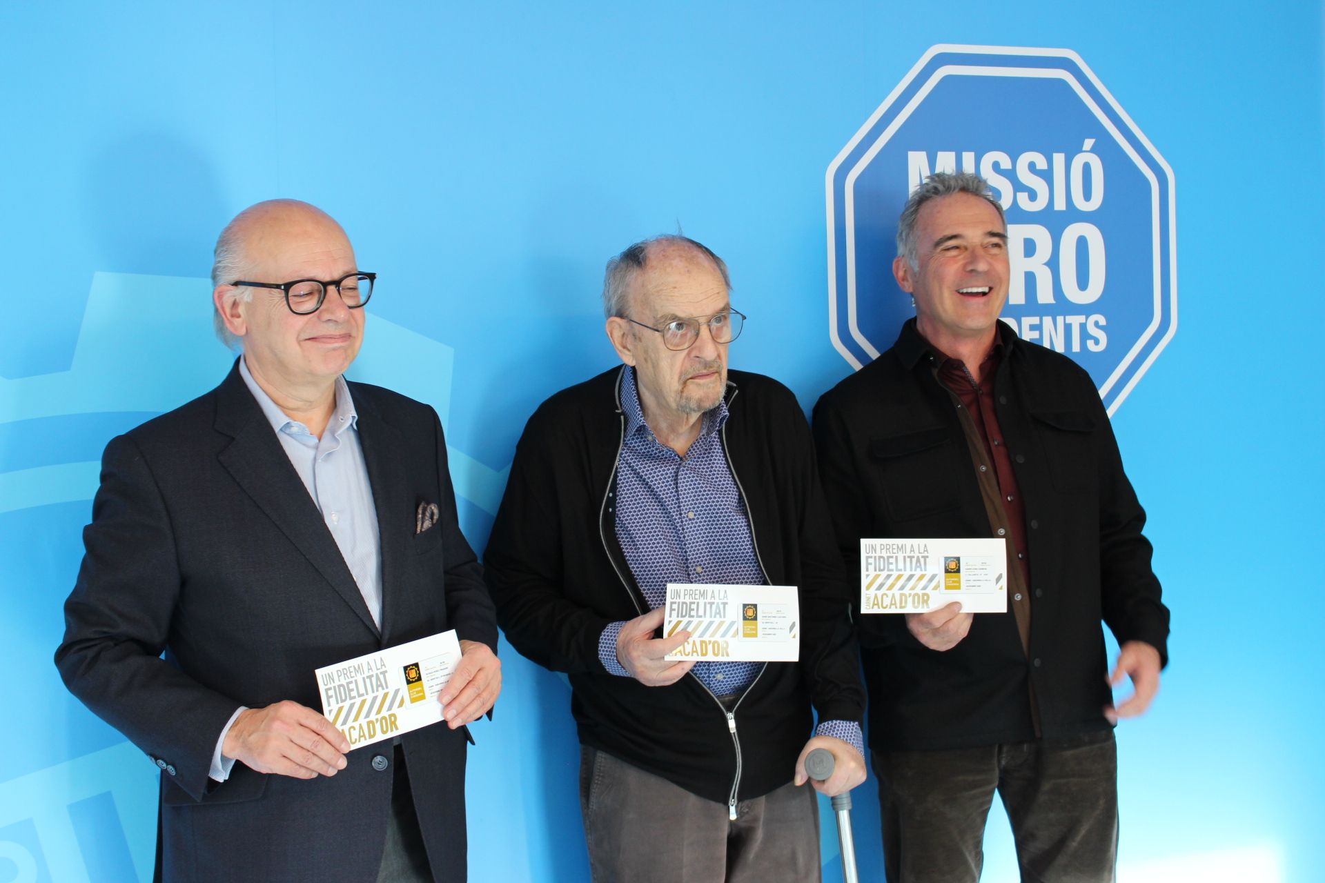 Patrick Pérez, Isidre Bartumeu Canturri i Xavier Coma ha rebut les insignies d'or de soci.