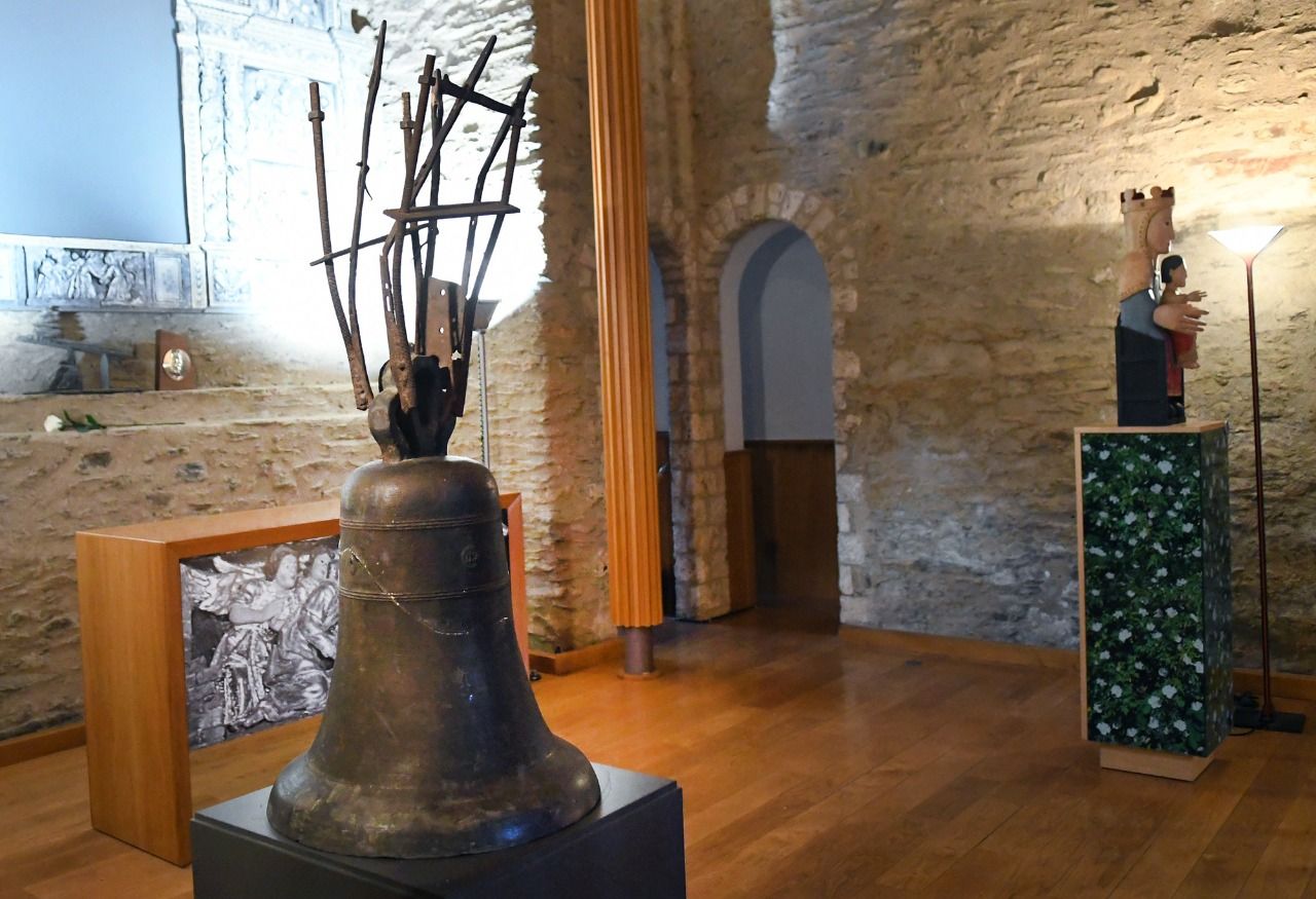 La campana exposada a Meritxell des d'aquest dimecres a la nit.