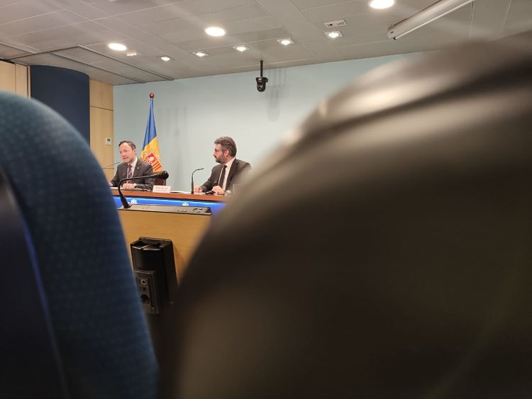 Espot i Jover, durant la roda de premsa.