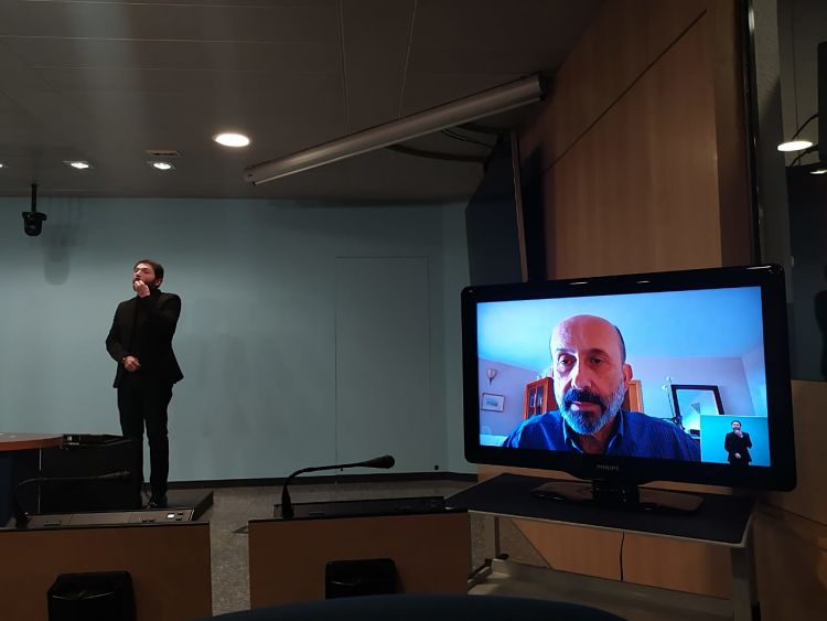 Un instant de la roda de premsa.