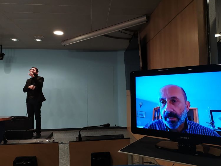 Un instant de la roda de premsa.