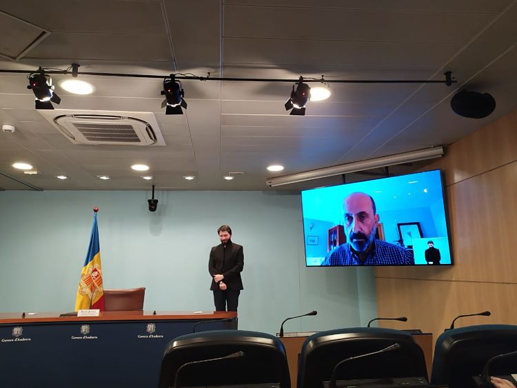 Un instant de la roda de premsa.