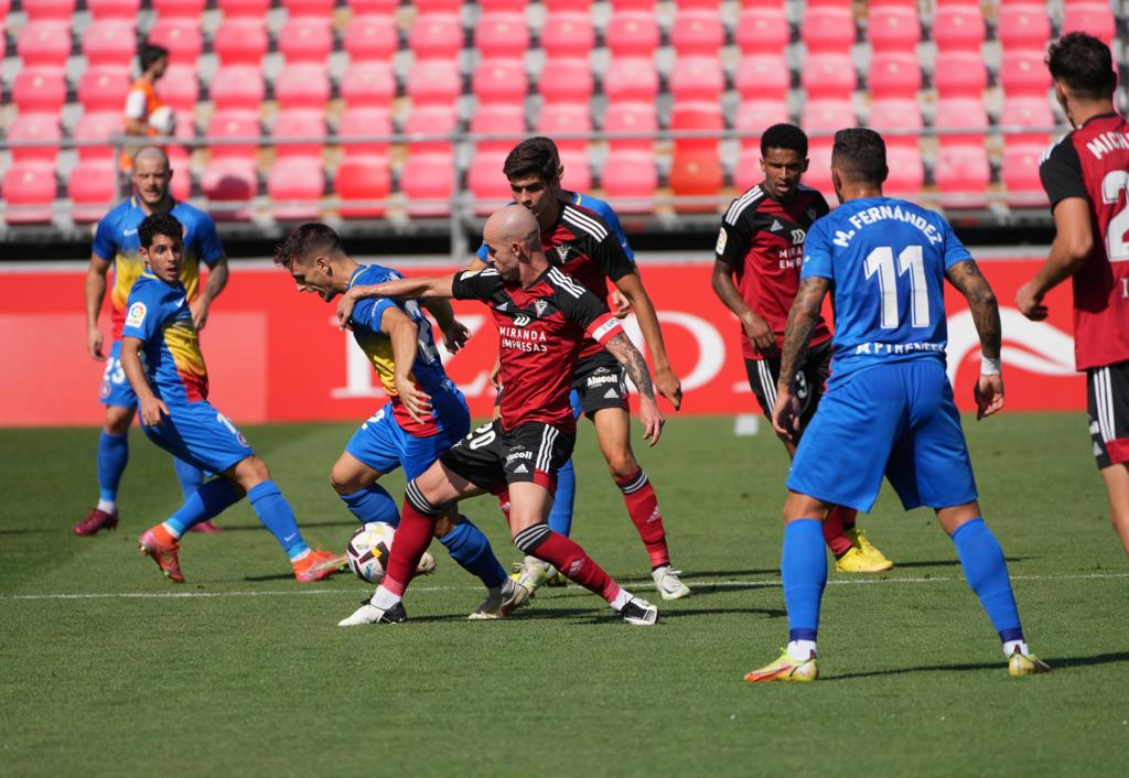 Un moment del partit de la primera volta entre Andorra i Mirandés.