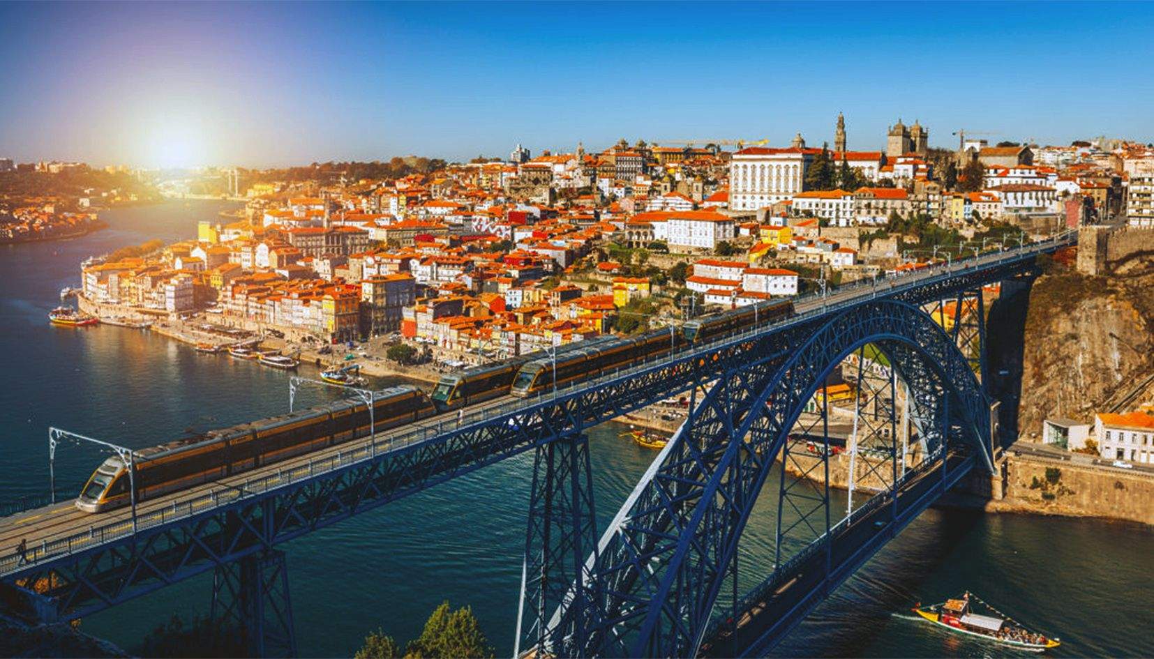 El bus arriba a Porto dimarts al matí.