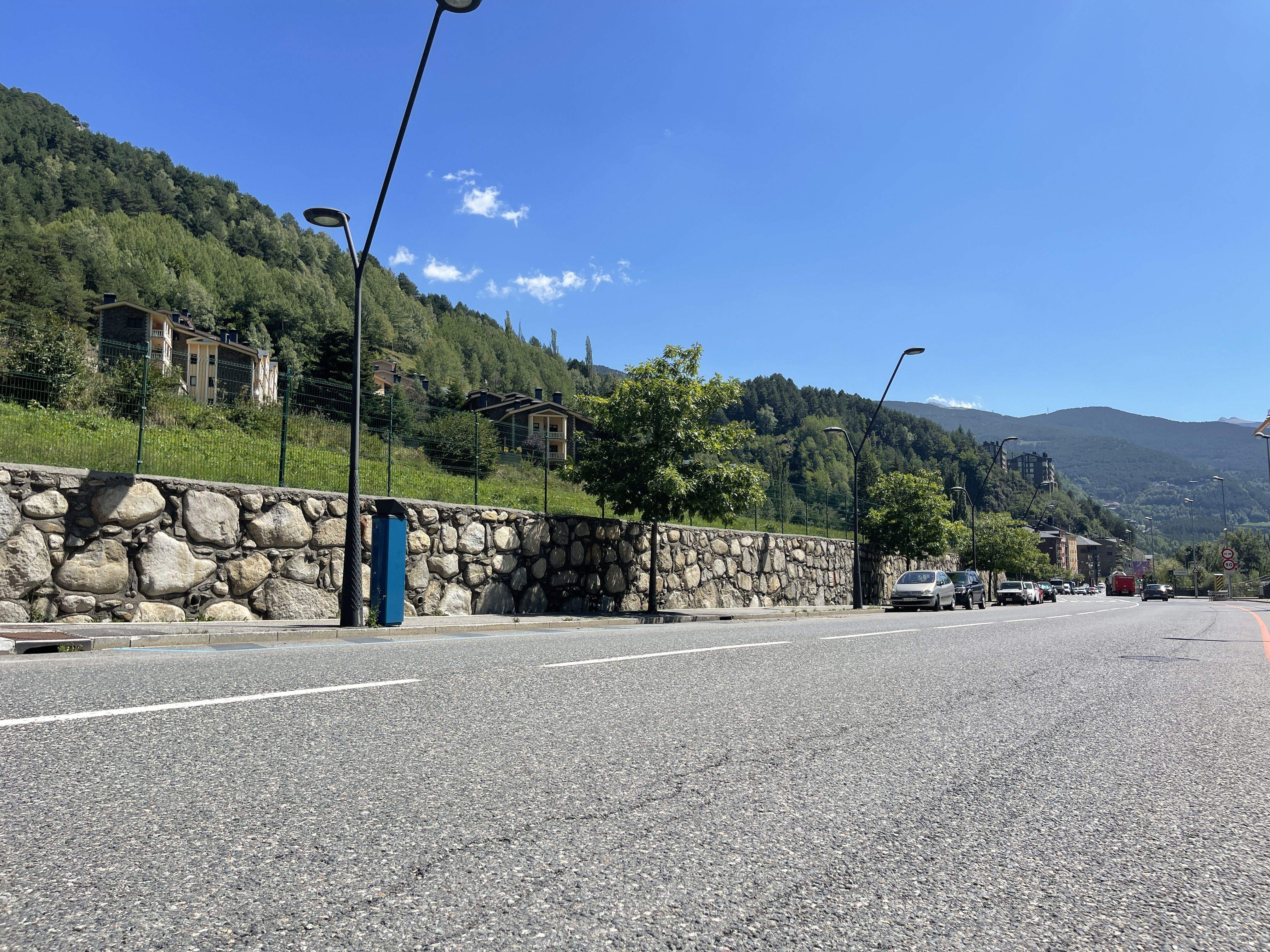 Una imatge de zona blava exterior de la Massana.