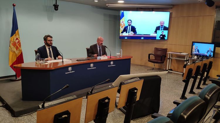 Un instant de la roda de premsa.