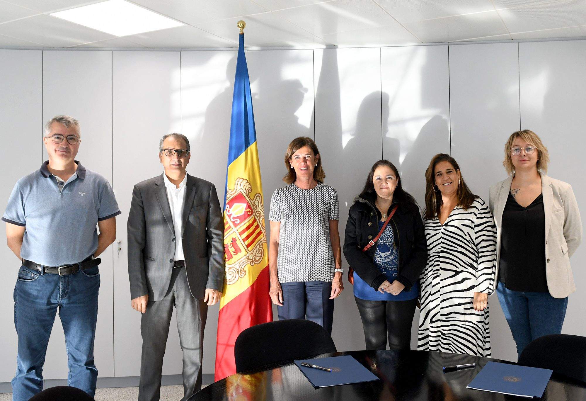 La signatura del conveni.