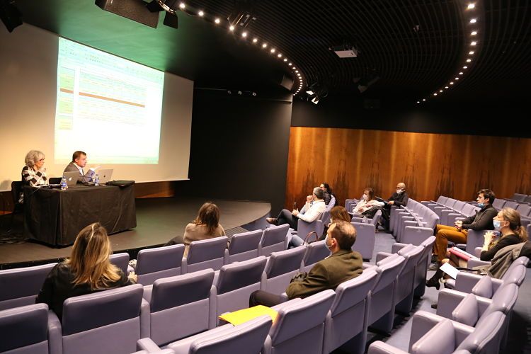 Un instant de la reunio amb els cònsols i tots els consellers.