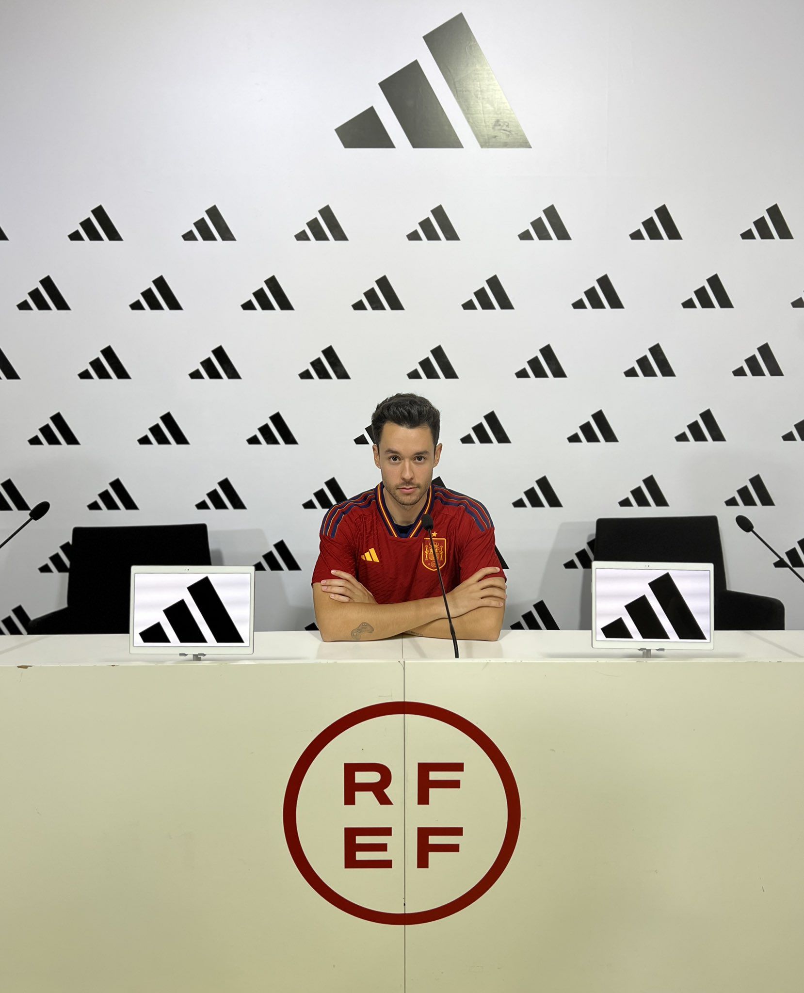 El 'youtuber' TheGrefg durant l'anunci del mundial de 'streamers'