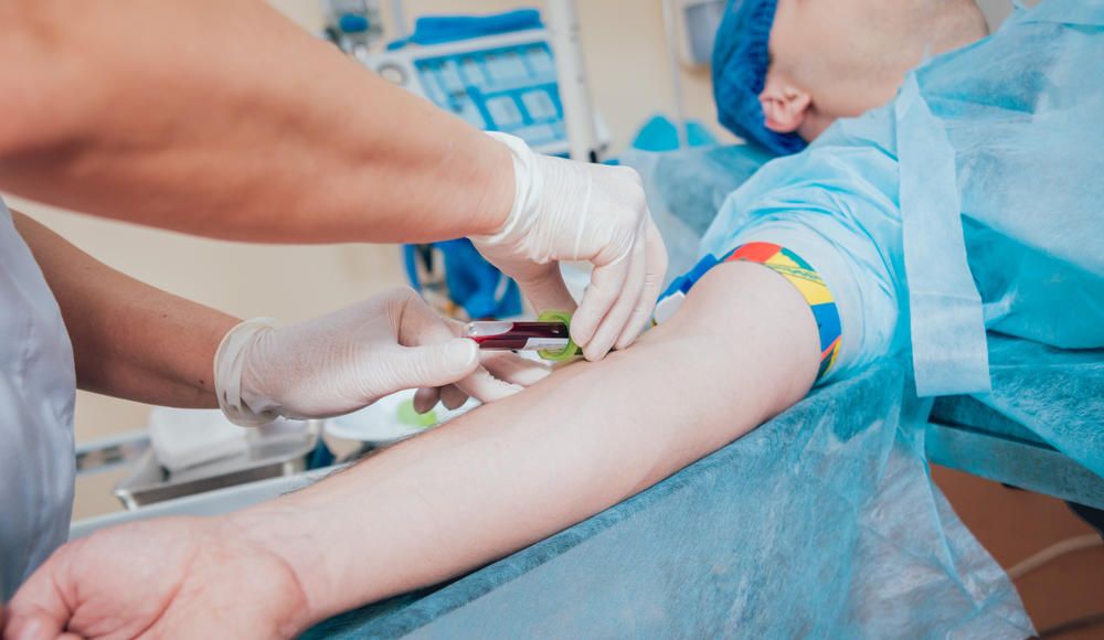 Les proves es fan amb una extracció de sang.