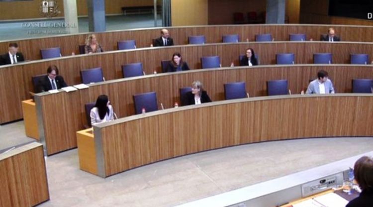 La llei va ser aprovada en la sessió del Consell General del 18 d'abril.