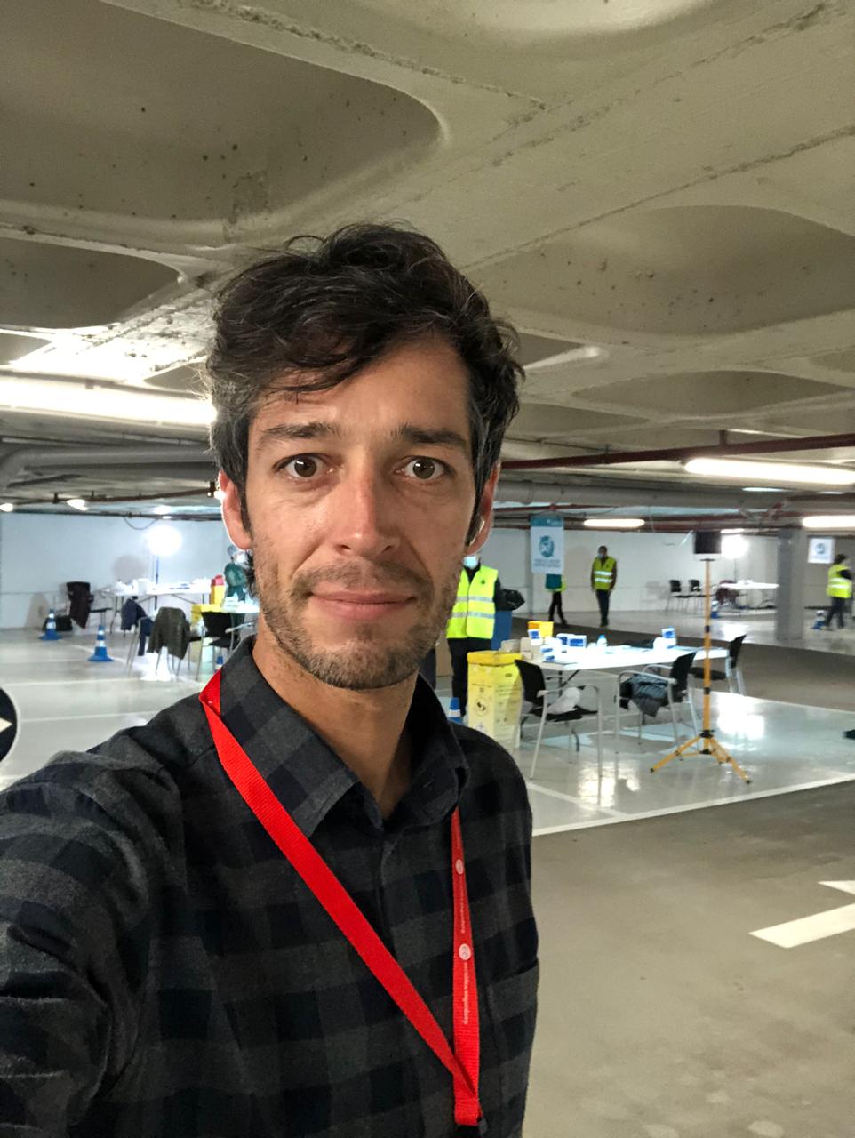 Joel López a un stoplab del país