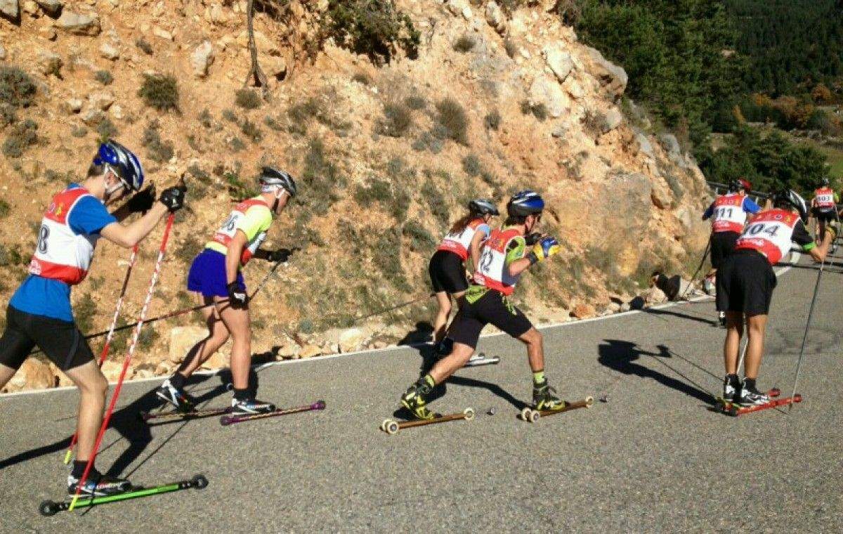 Cursa d'esquí sobre rodes.