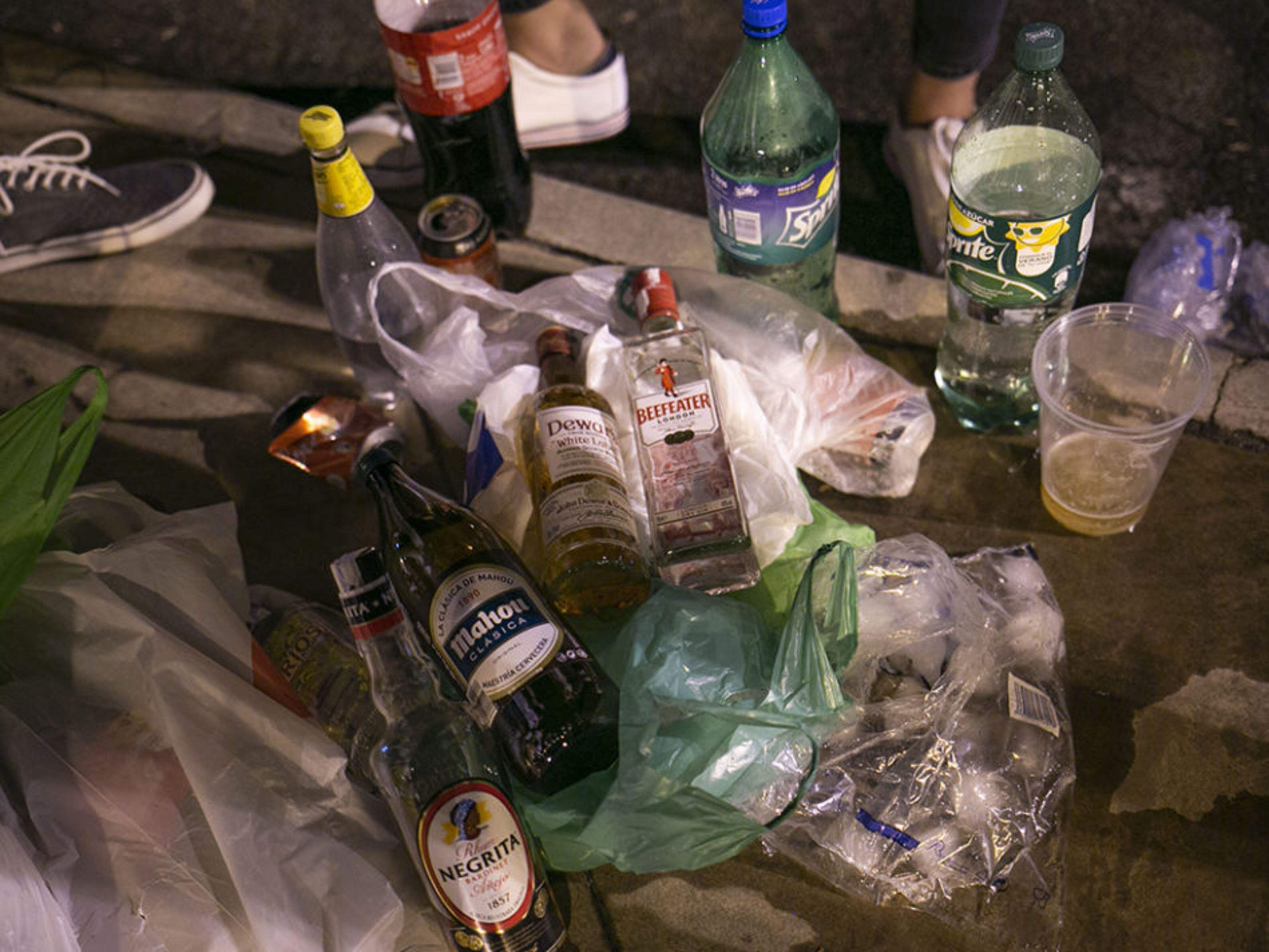 Restes d'un 'botellot' juvenil.