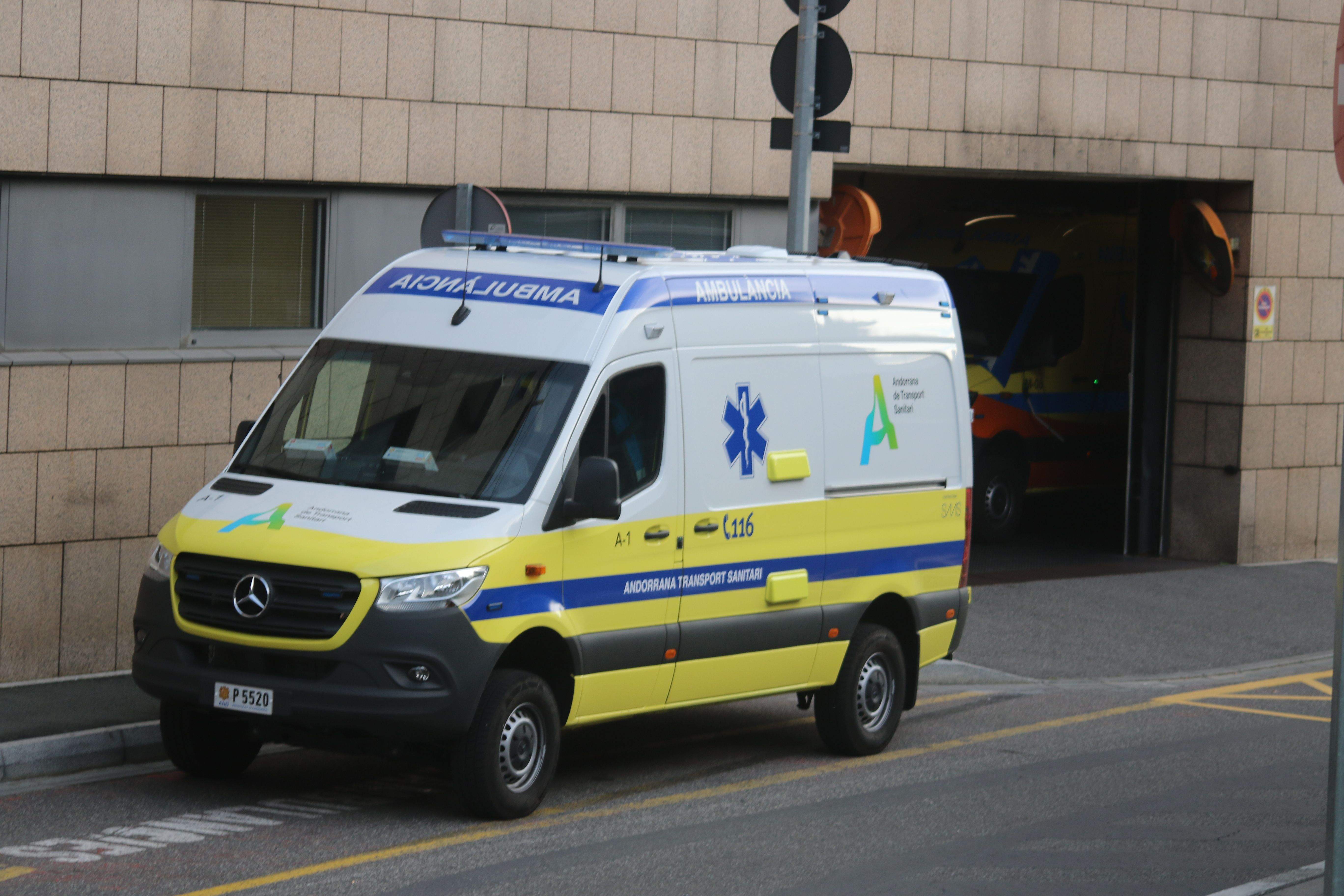Una de les ambulàncies de l'empresa.