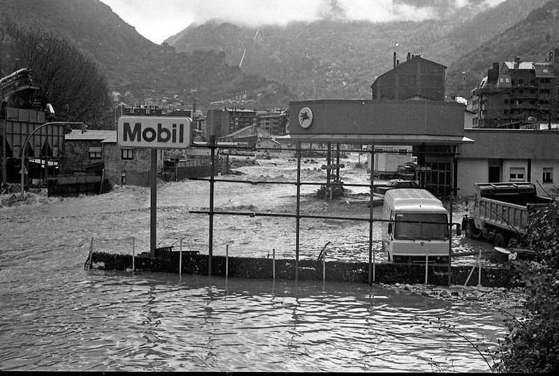 Avinguda Tarragona d'Andorra la Vella. Avinguda Tarragona d'Andorra la Vella.