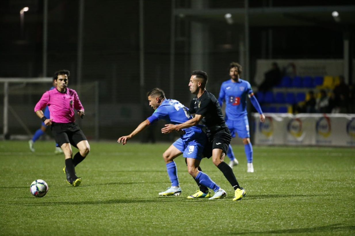 Atlètic i FC Santa Coloma ha disputat un partit molt equilibrat aquest diumenge.