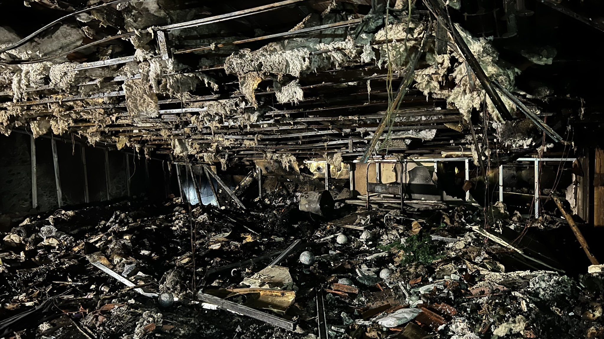 Estat que presenta el vestíbul de la primera planta. Estat que presenta el vestíbul de la primera planta.