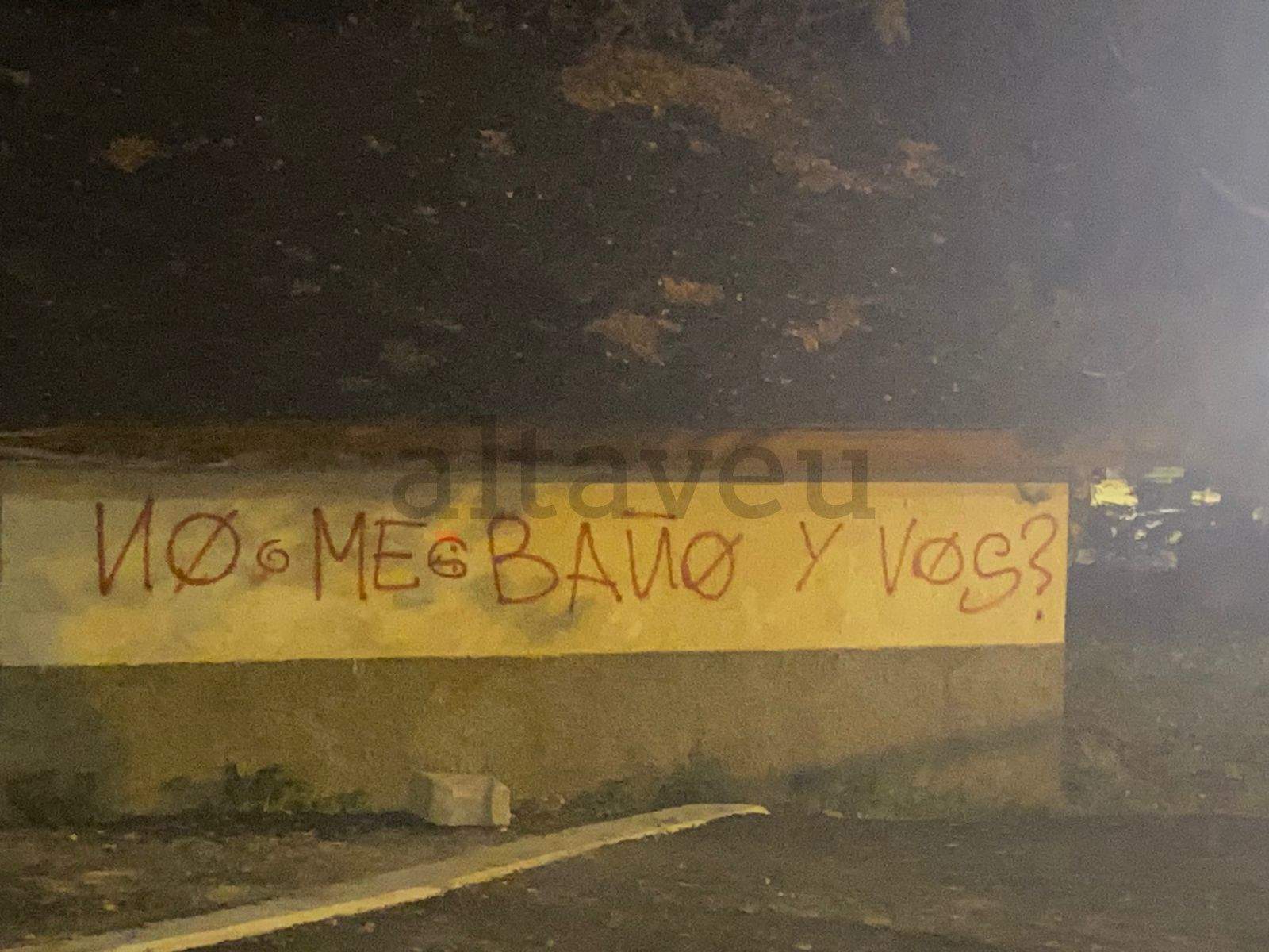 Una de les pintades amb una frase que temps enrere apareixia en ciutats argentines.