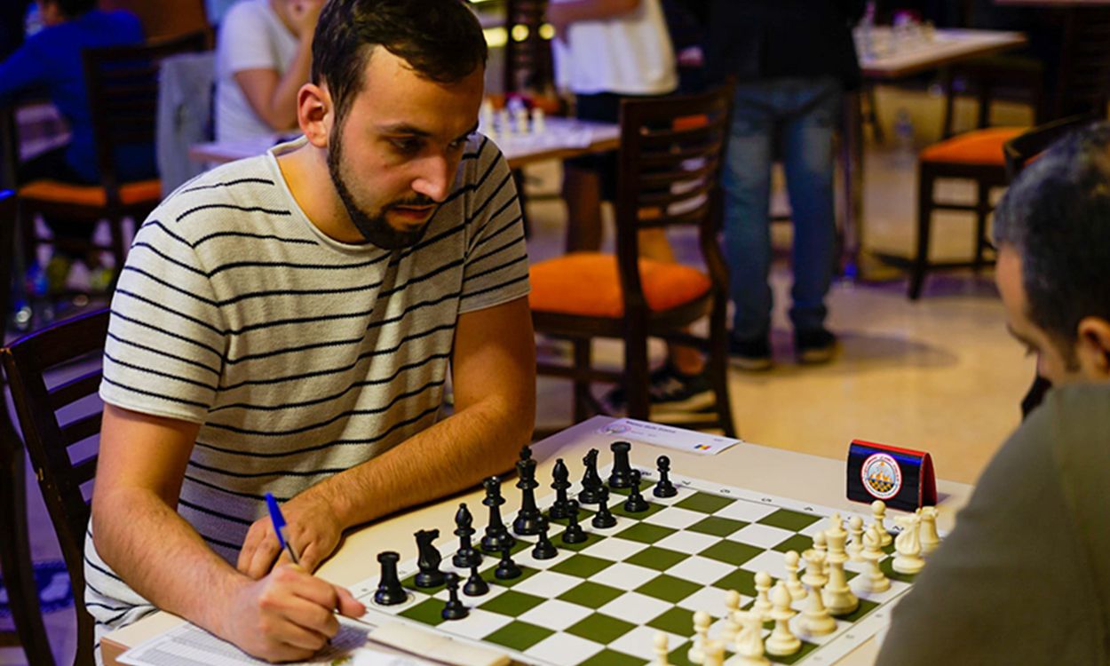 Esteve Mateu durant una partida.