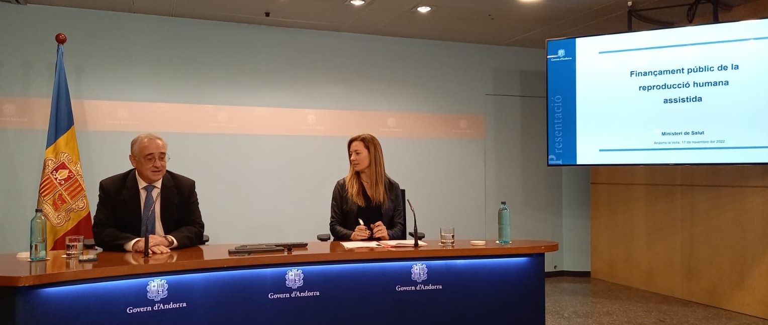 Albert Font i Helena Mas han presentat la regulació del finançament públic per a la reproducció assistida.