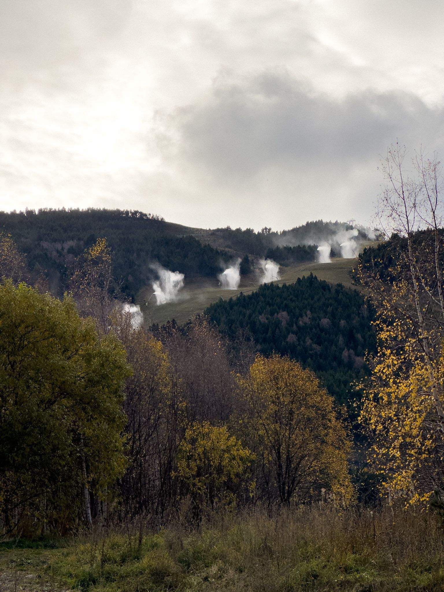 Els canons en funcionament aquest matí.