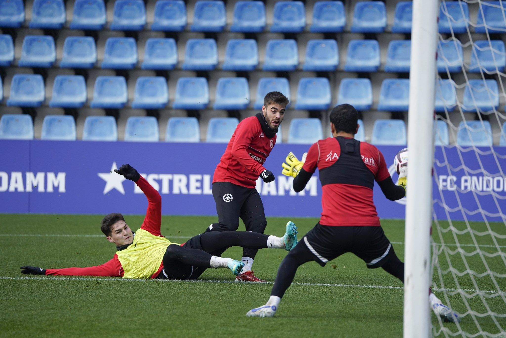 Els tricolors han realitzat aquest diumenge un darrer entrenament a l'Estadi Nacional.