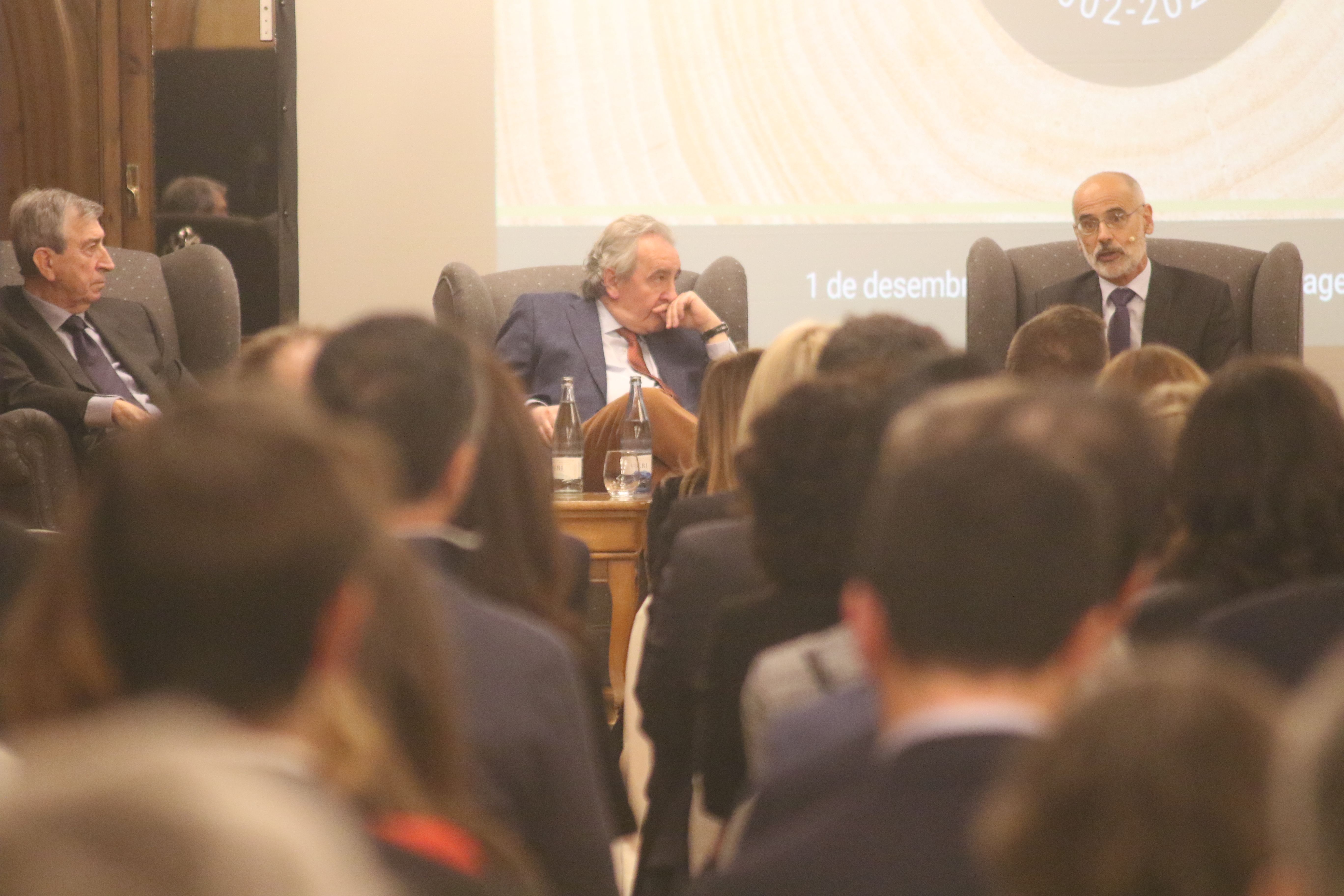 Taula rodona dels tres ex-caps de Govern: Albert Pintat, Jaume Bartumeu i Toni Martí durant la celebració de l'EFA. Taula rodona dels tres ex-caps de Govern: Albert Pintat, Jaume Bartumeu i Toni Martí durant la celebració de l'EFA.