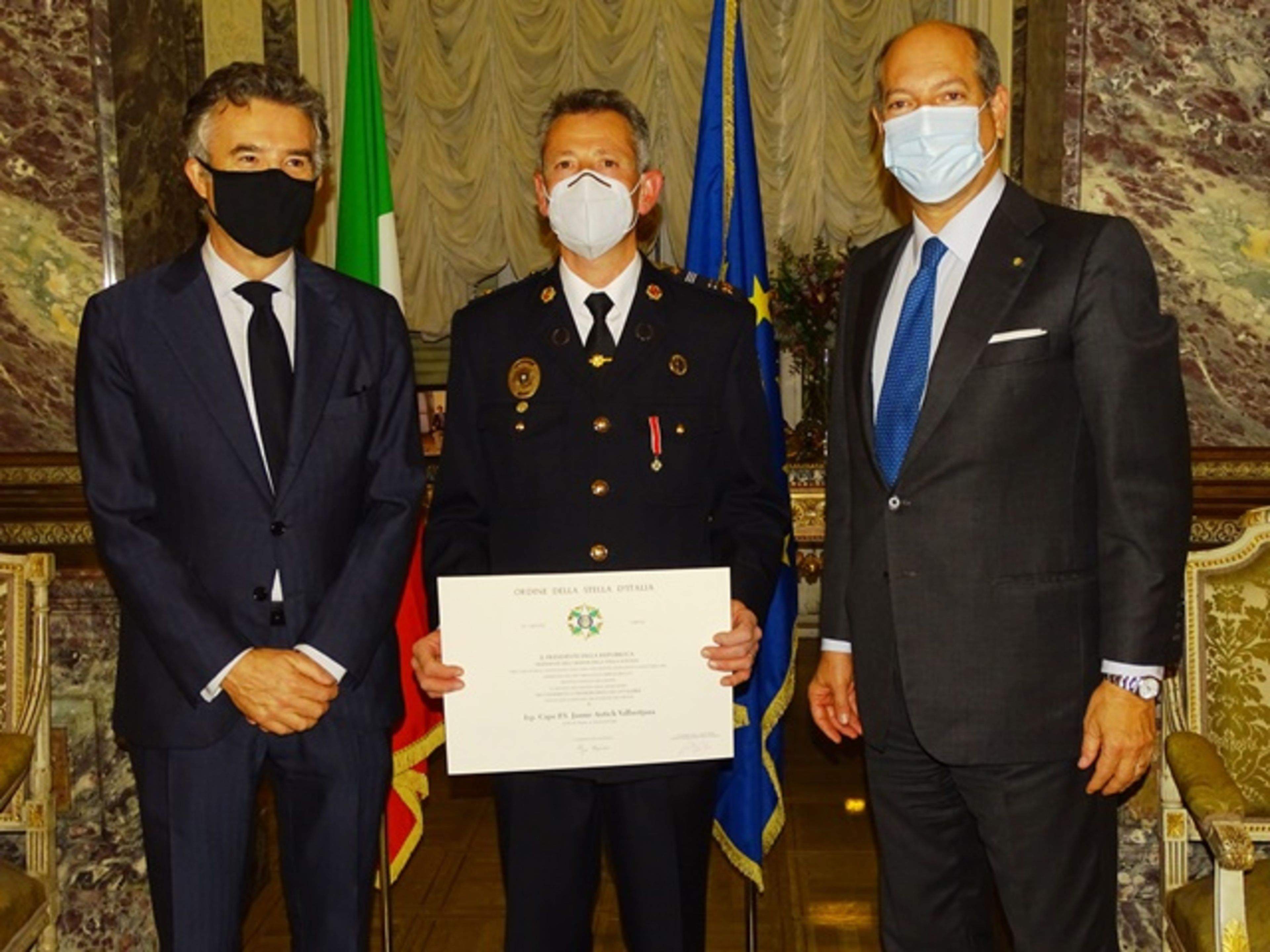 Jaume Antich, al centre, durant un reconeixement de la policia italiana.