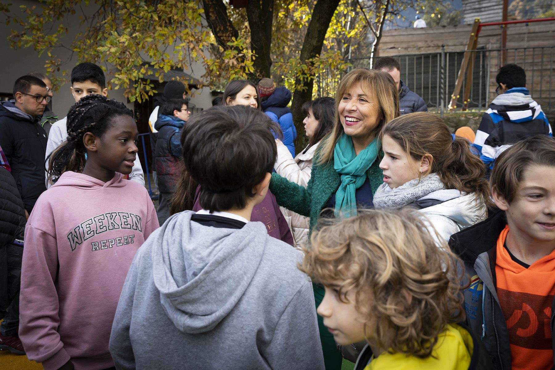 Marsol, amb els alumnes que van proposar la idea de les caixes niu.