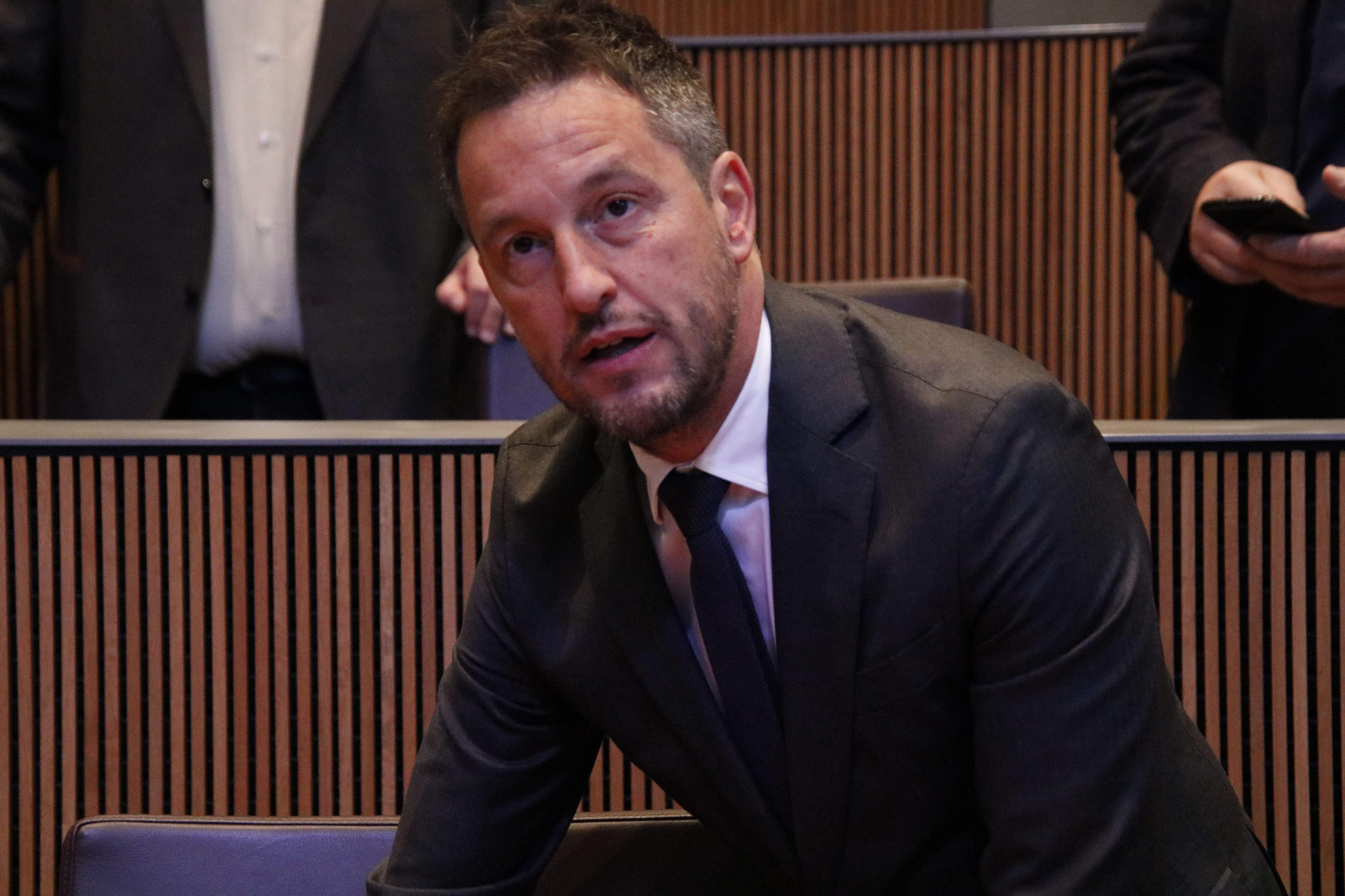 Pere López al seu escó del Consell General.