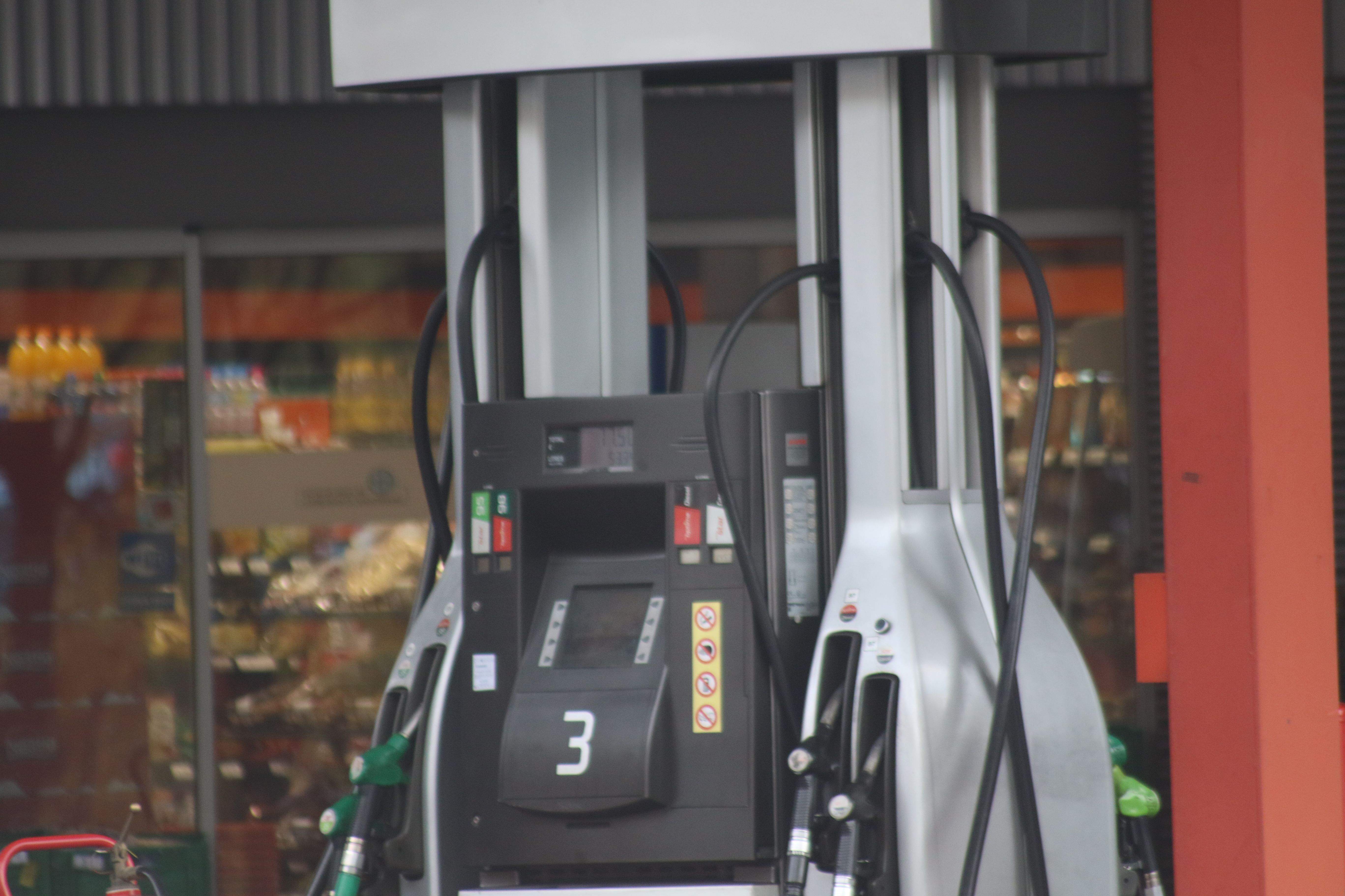 Sortidor en una benzinera d'Andorra la Vella.