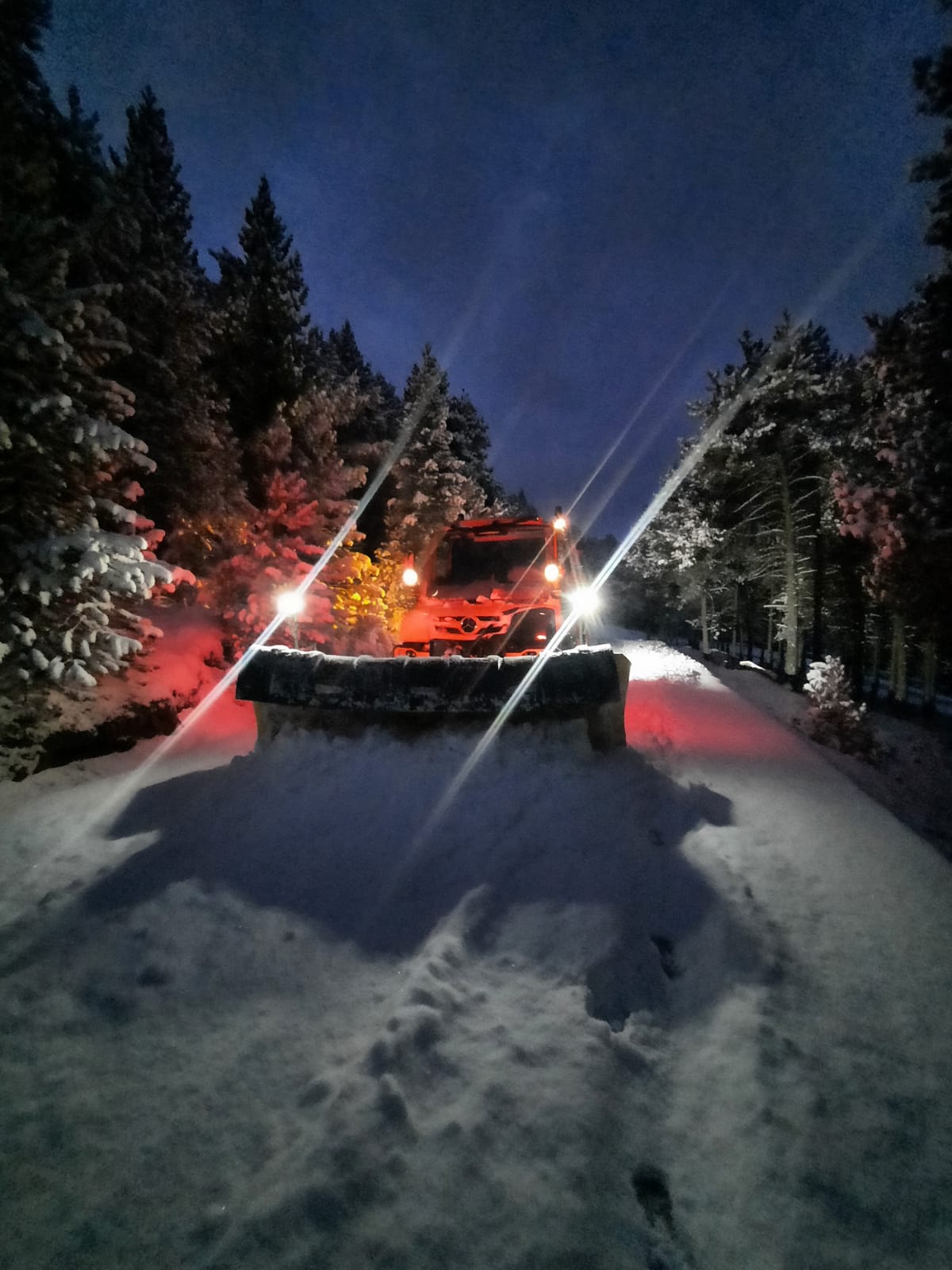 Una llevaneus del COEX en plena tasca.
