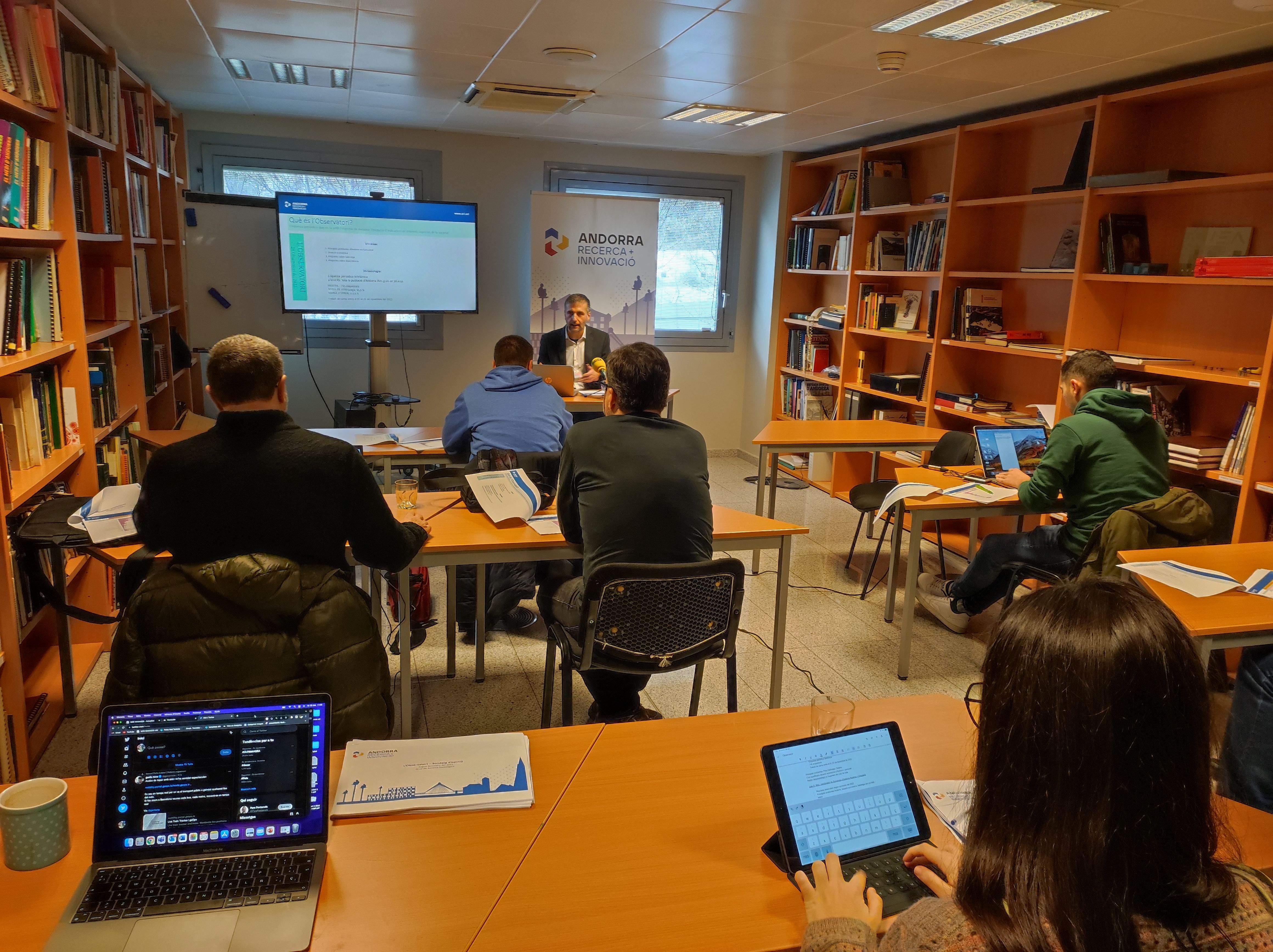 Les dades sobre llars de persones amb discapacitat es van presentar a la roda de premsa de l'Observatori.