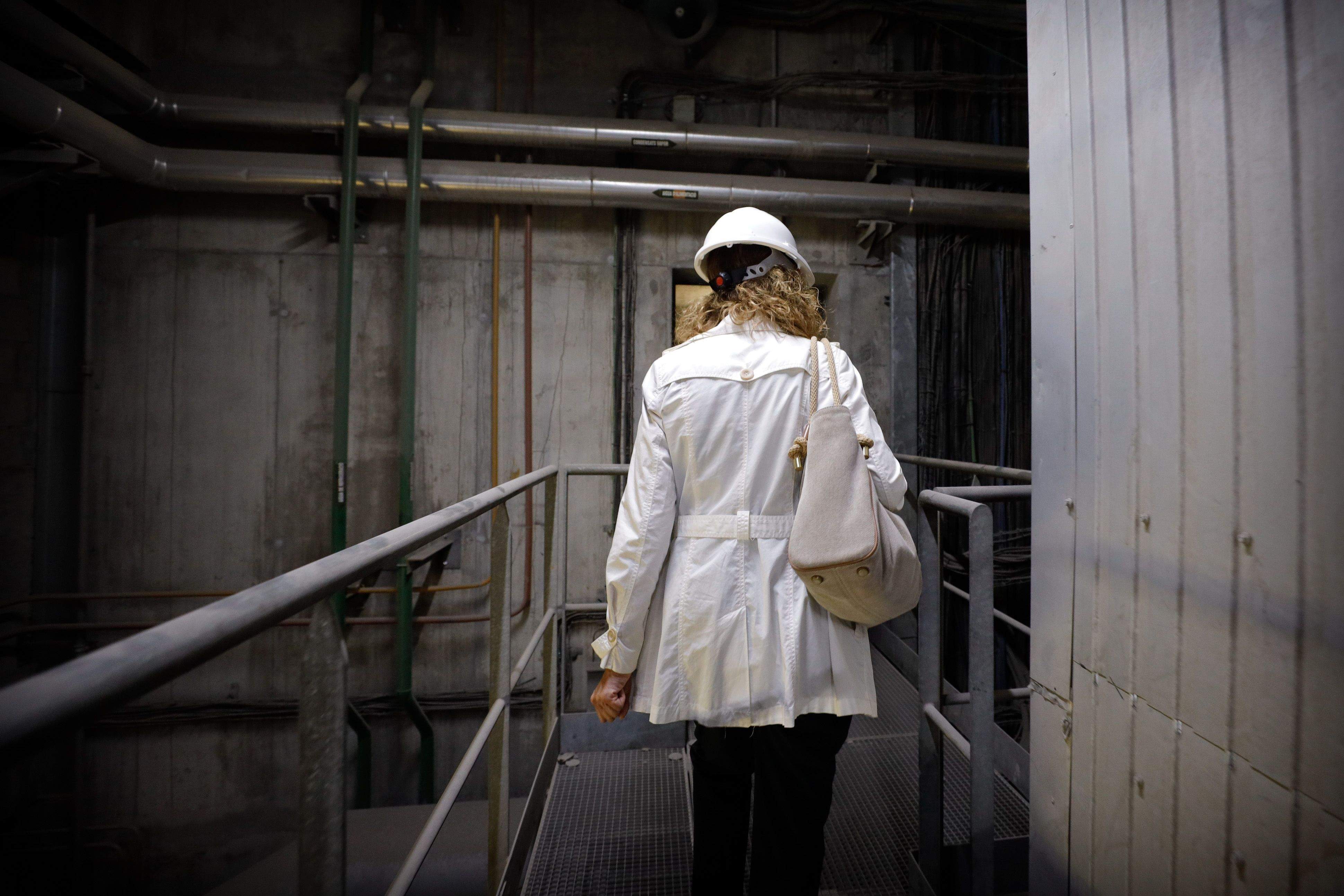 Sílvia Calvó accedint a instal·lacions de Ctrasa, comandada per FEDA. Sílvia Calvó accedint a instal·lacions de Ctrasa, comandada per FEDA.