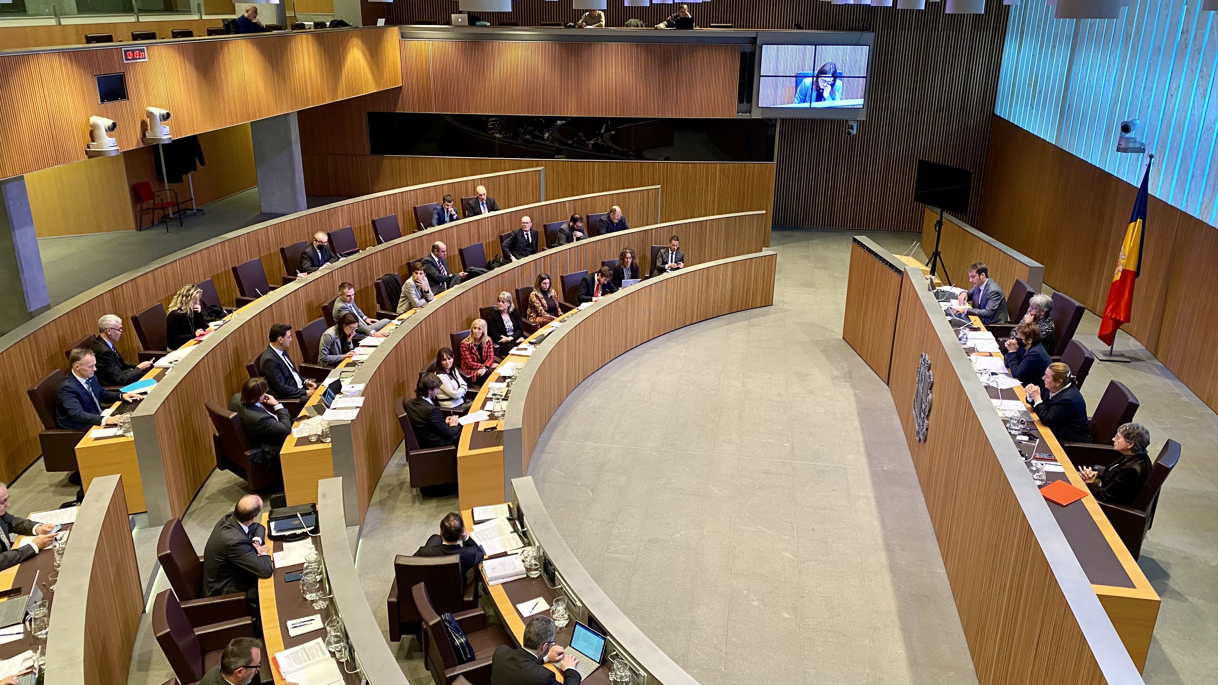 Una imatge de l'hemicicle. Una imatge de l'hemicicle.