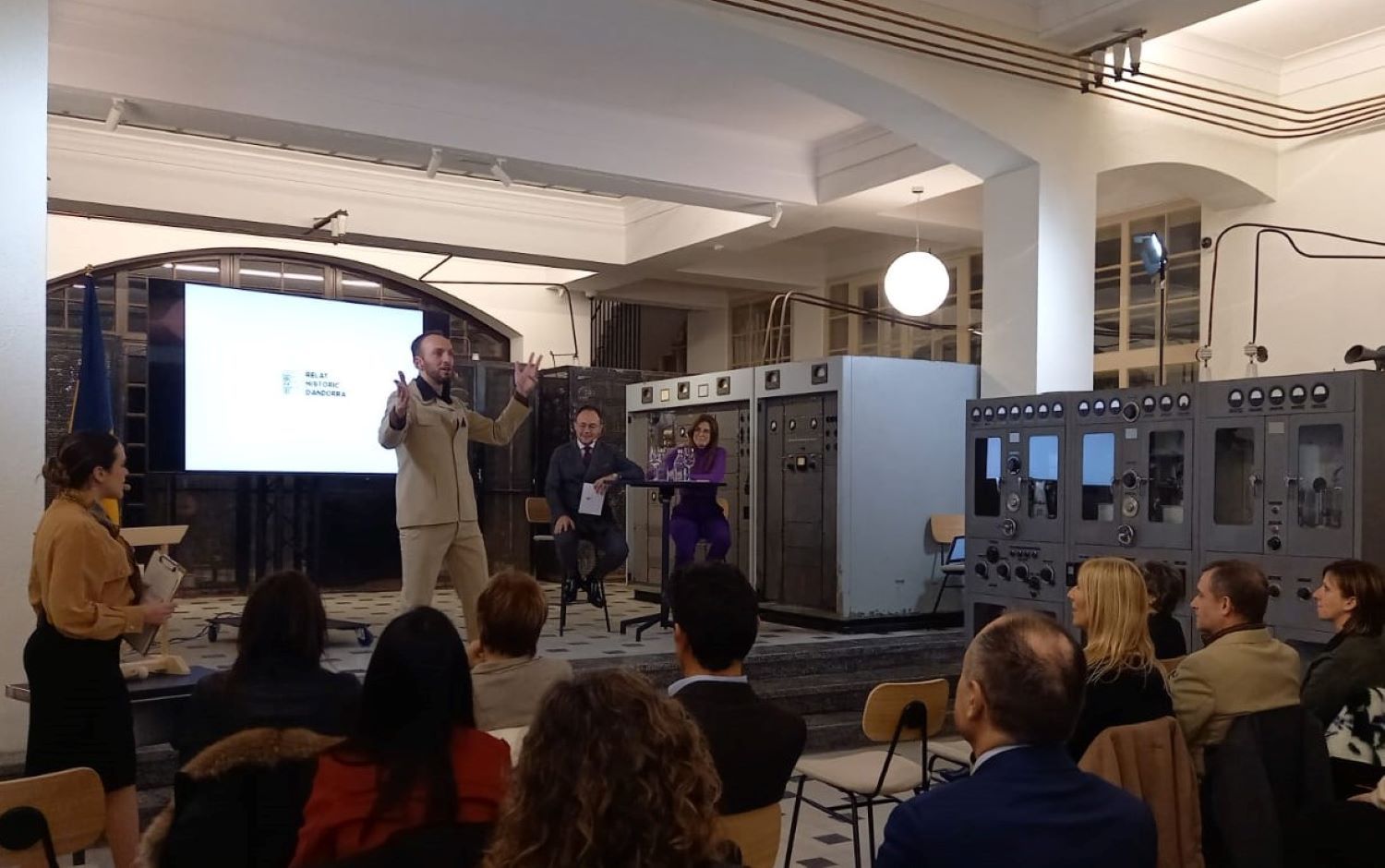 Un instant de l'acte de presentació de la web del relat nacional.