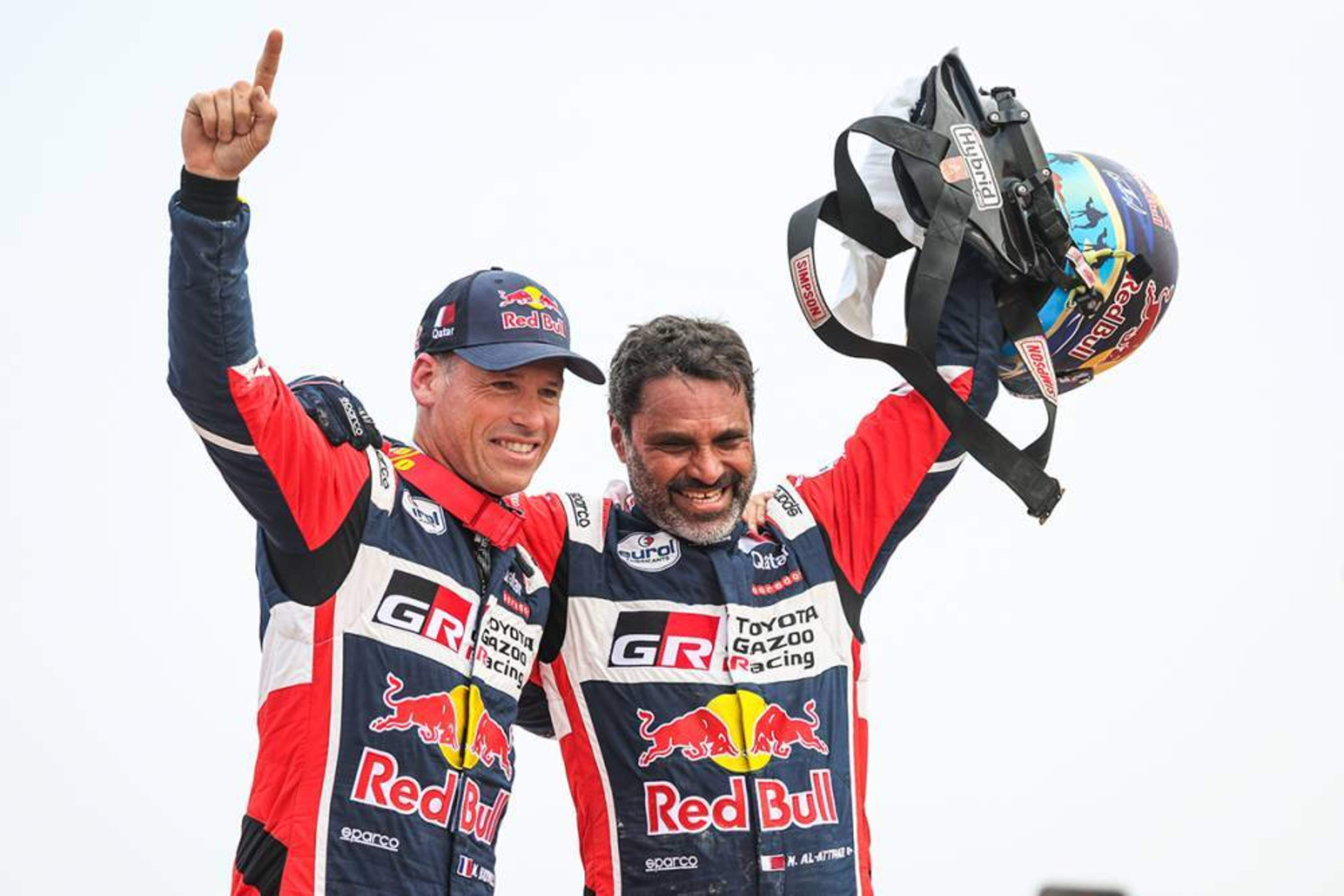 Matthieu Baumel i Nasser Al Attiyah celebrant el triomf final.