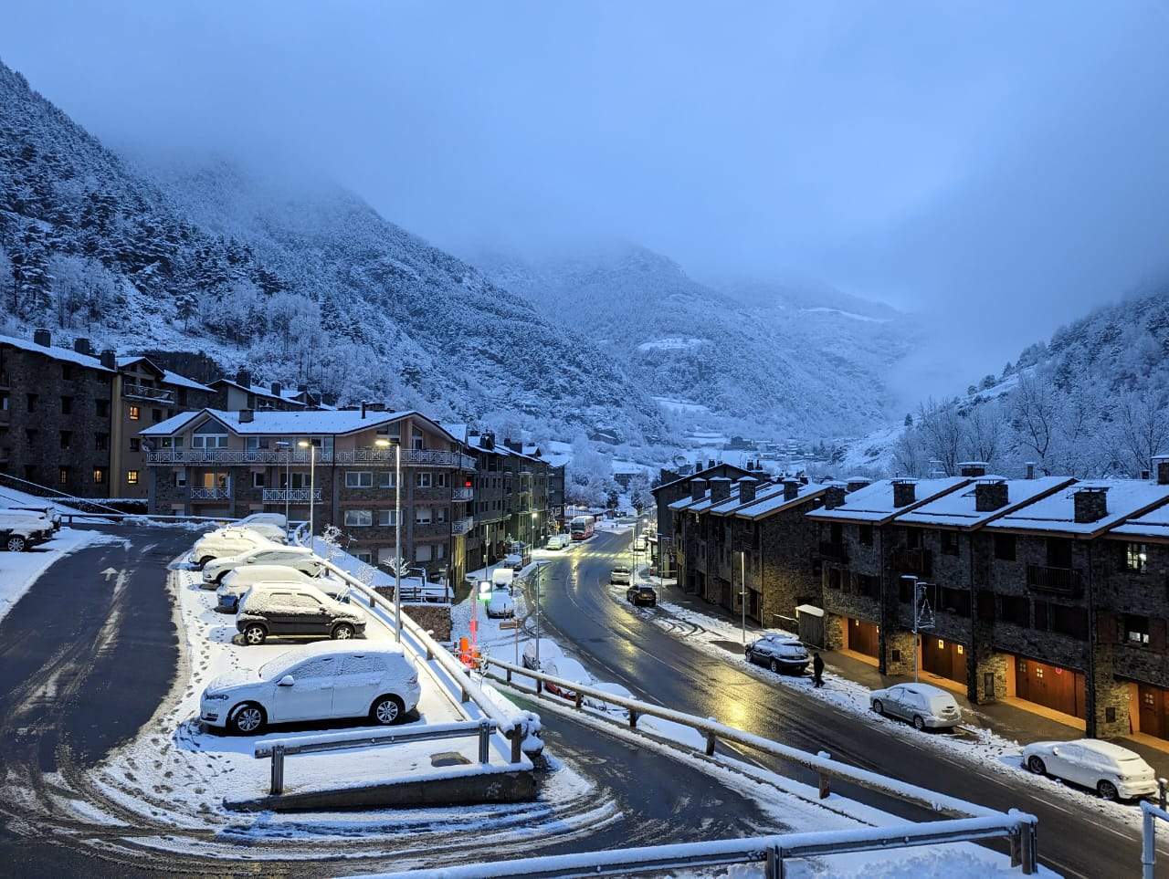 Una imatge de la Cortinada aquest matí.