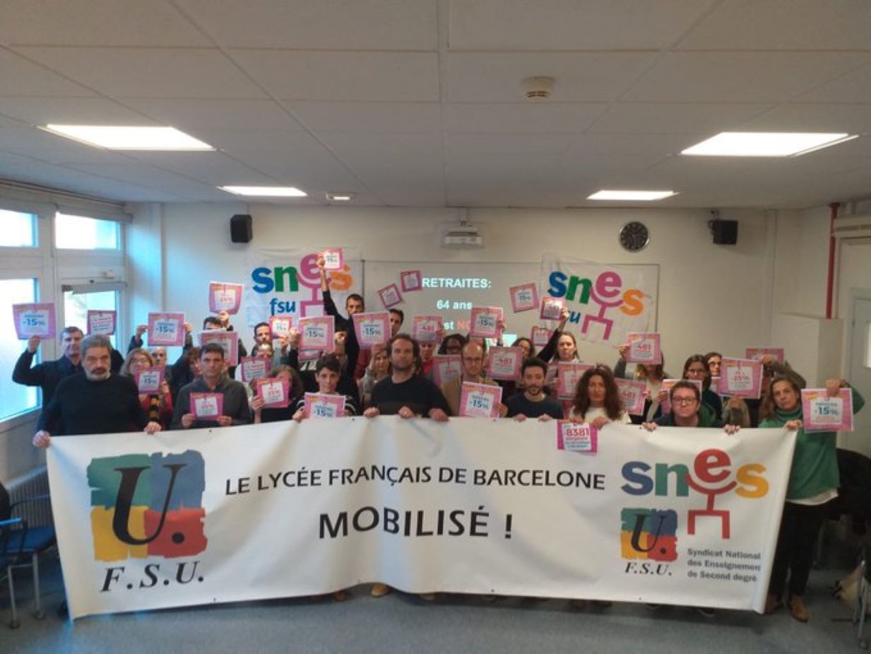 Protesta aquest dimecres al Lycée Français de Barcelona.