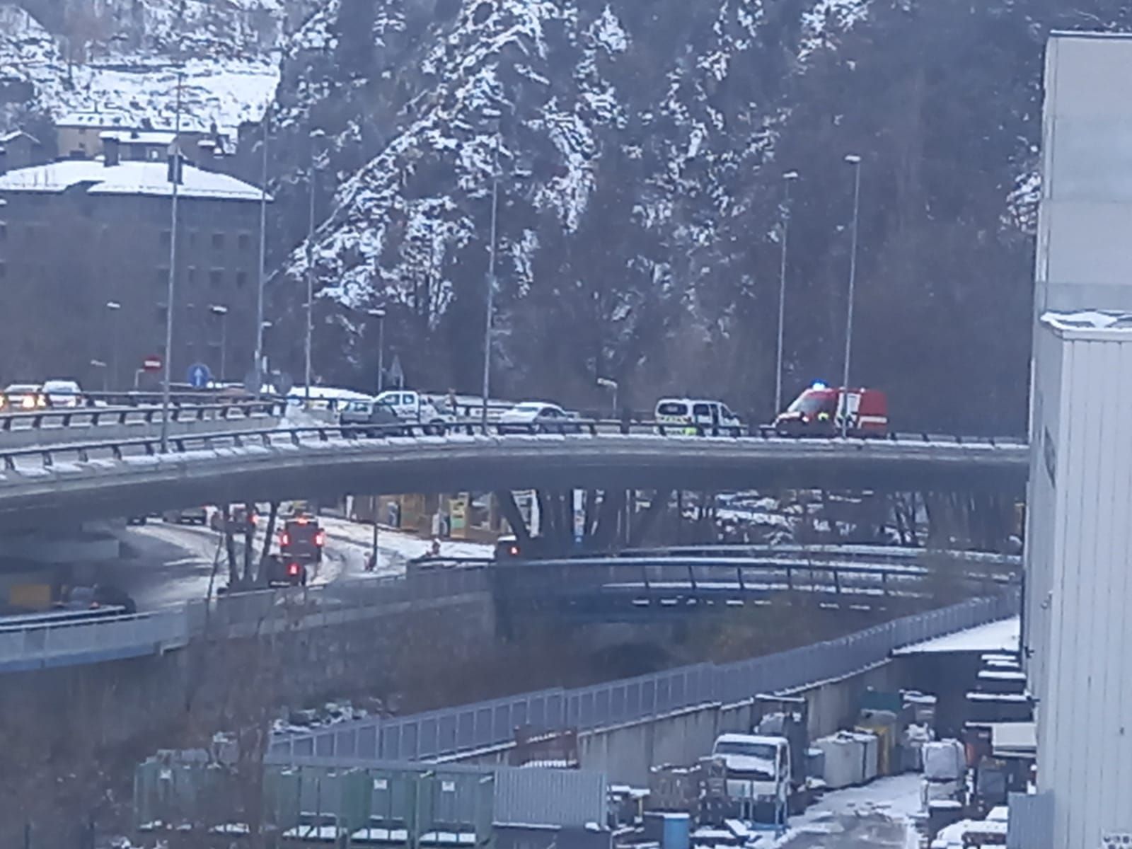 Els cossos de seguretat al lloc del sinistre.
