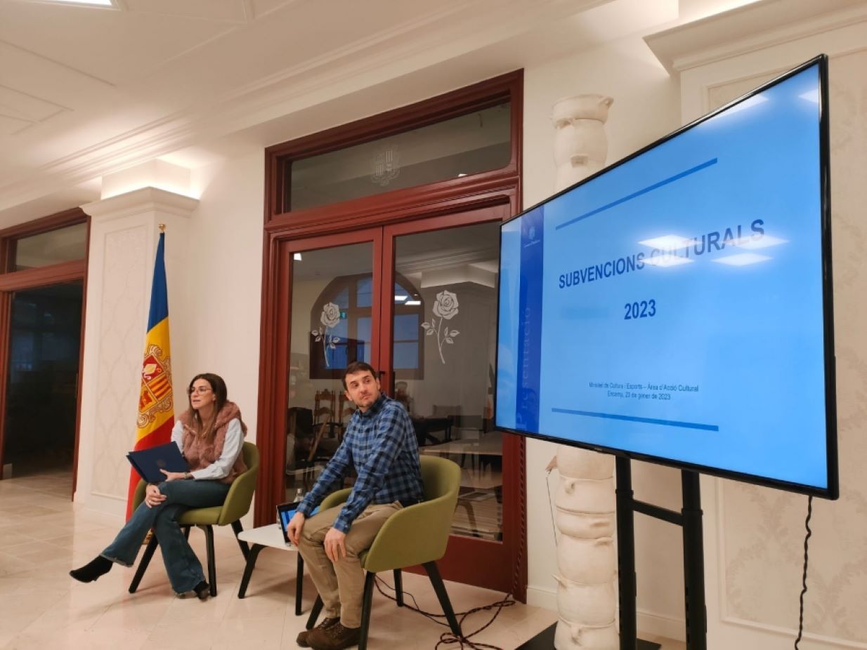 Riva i Joval durant la presentació de les subvencions.