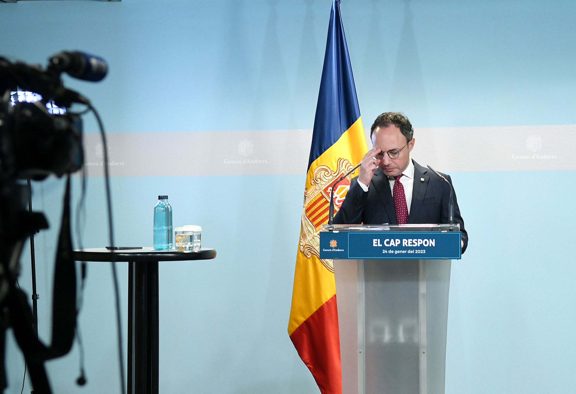 Xavier Espot just abans d'iniciar 'El cap de Govern respon'. Xavier Espot just abans d'iniciar 'El cap de Govern respon'.