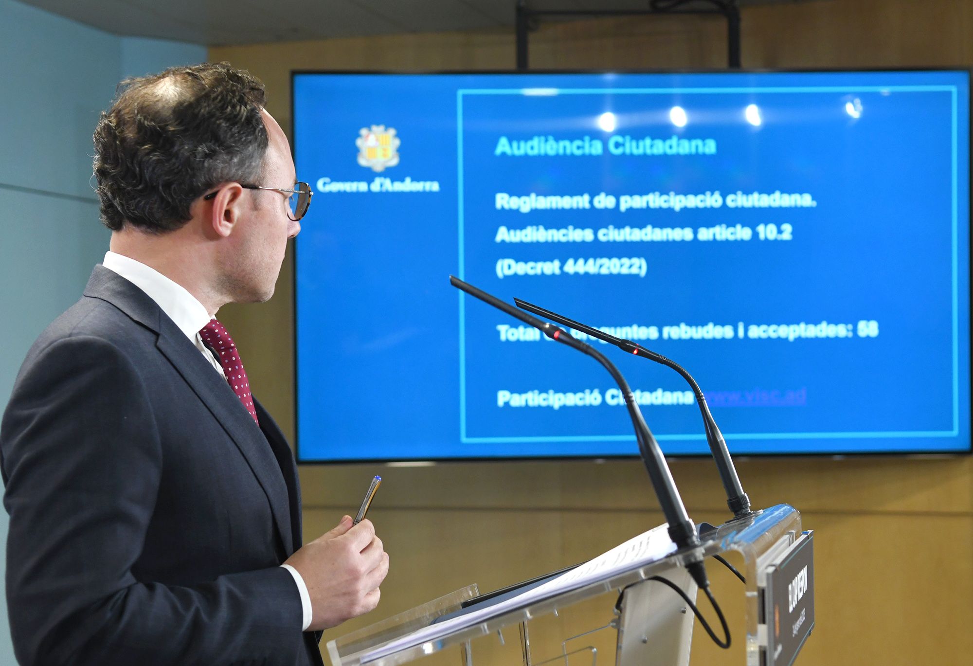 Espot, en els moments previs a l'audiència ciutadana.