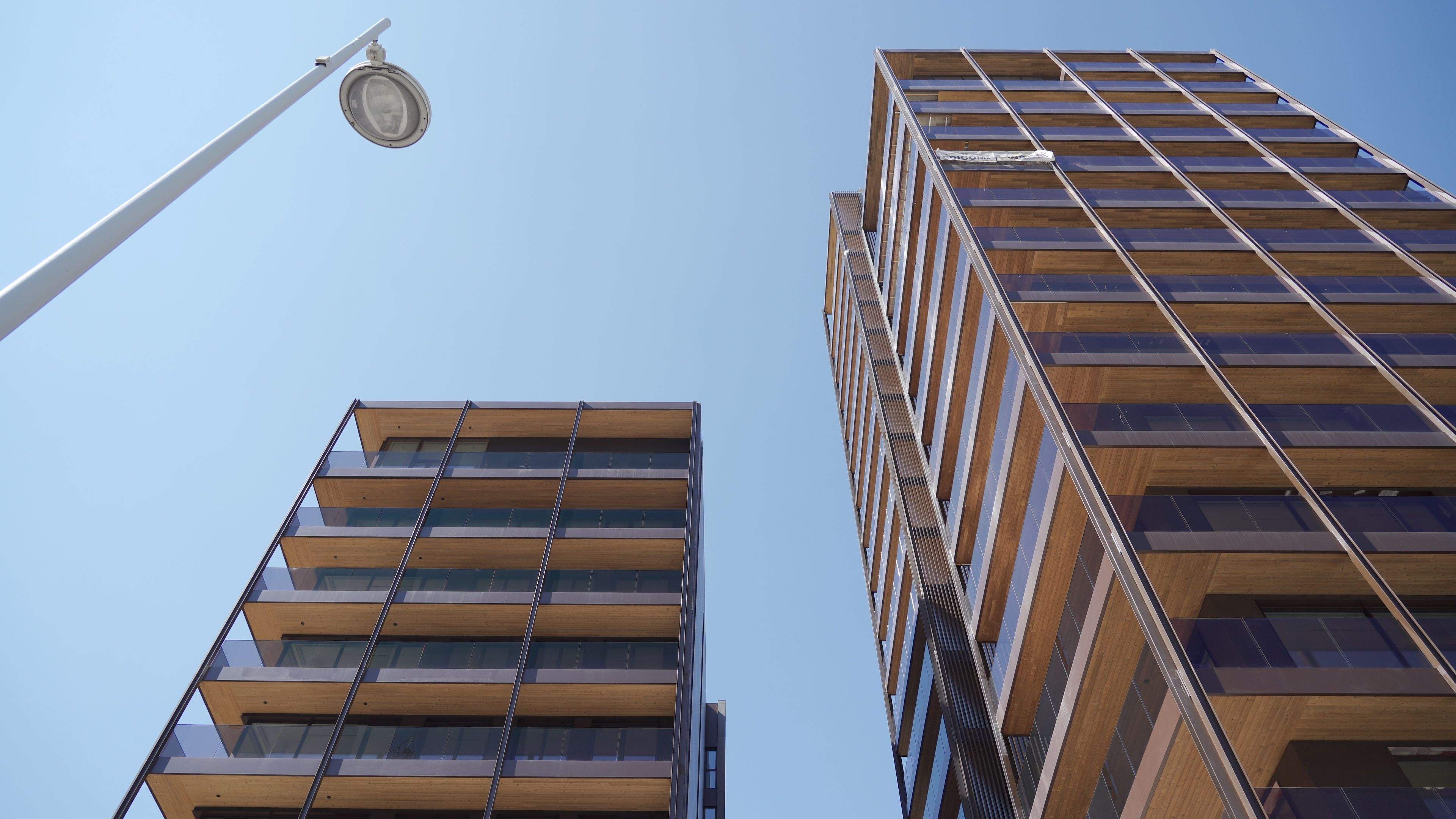 Dues de les torres de Clot d'Emprivat. Dues de les torres de Clot d'Emprivat.