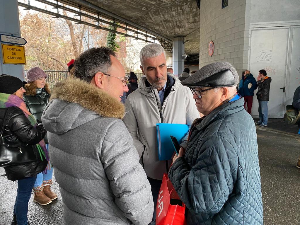 Xavier Espot amb Marc Magallón durant l'escudella de Sant Antoni a Escaldes.